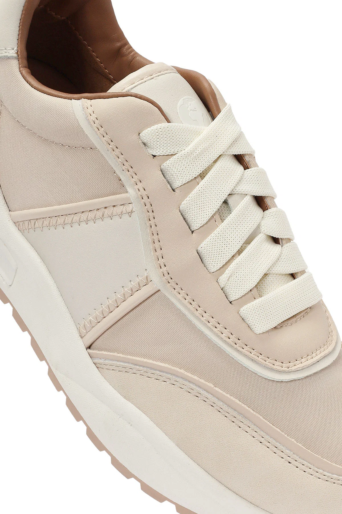 ACBC x DERİMOD Kadın Bej Kalın Tabanlı Bağcıklı Kumaş Sneaker - Image 8