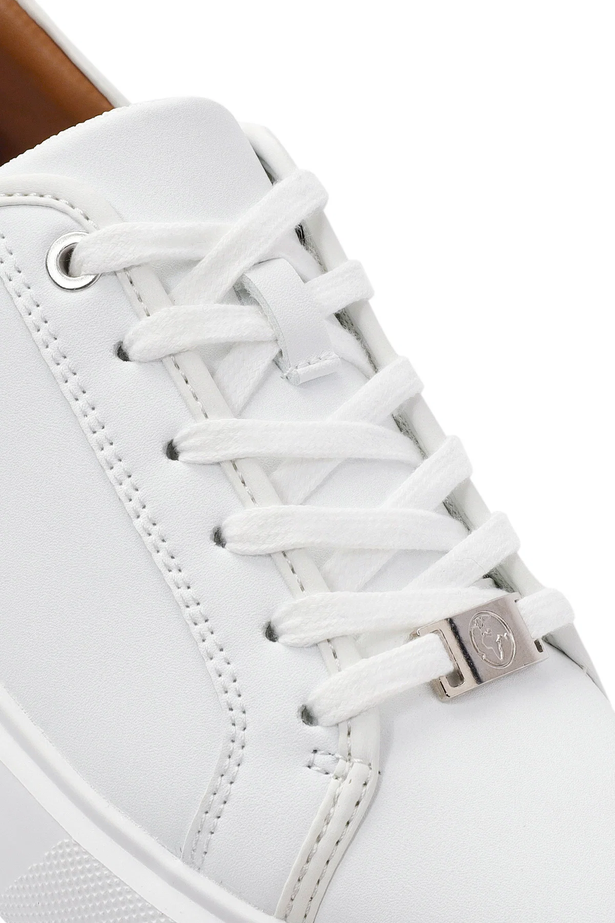 ACBC x Derimod Kadın Beyaz Bağcıklı Sneaker - Image 9