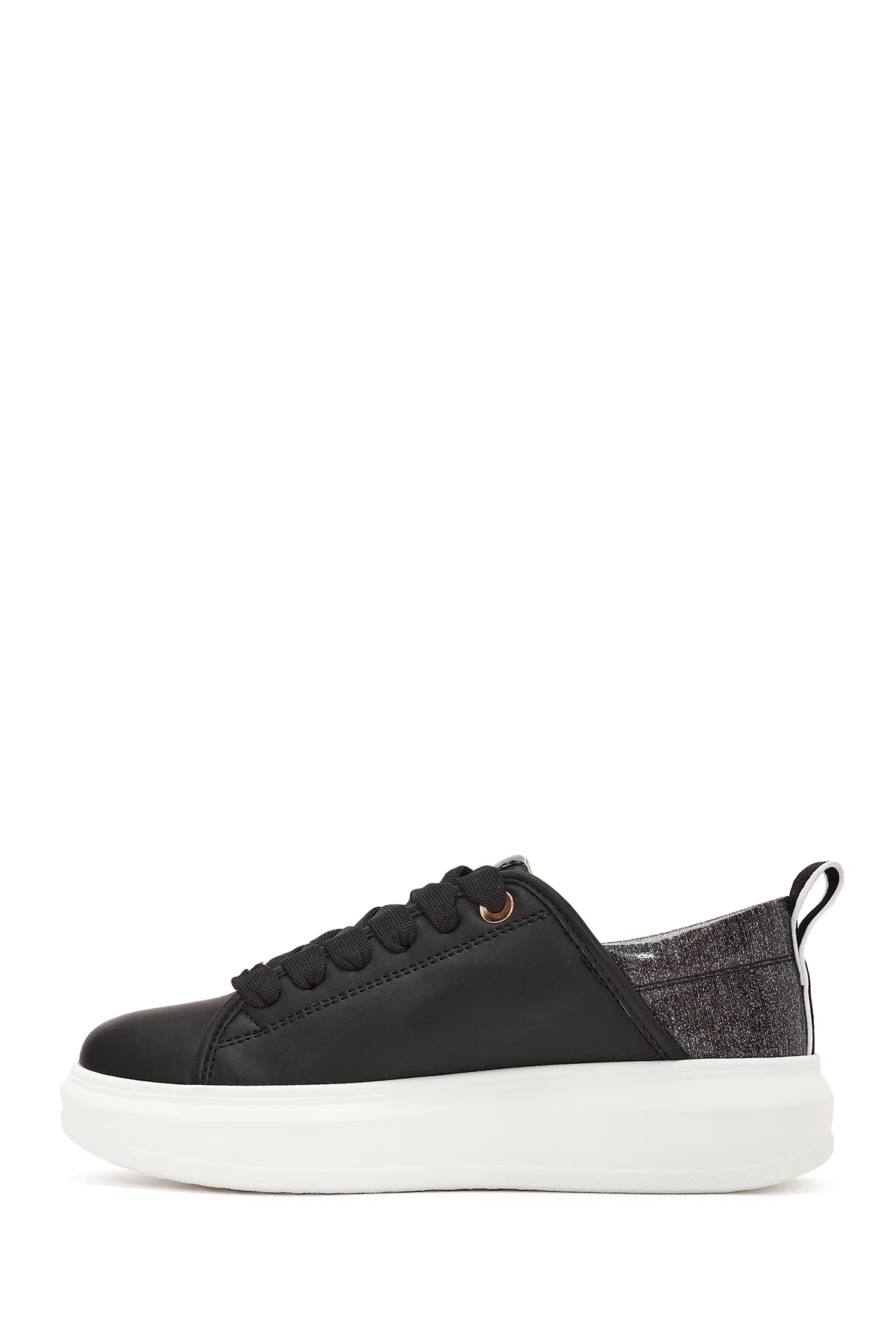 ACBC x Derimod Kadın Siyah Bağcıklı Kalın Tabanlı Sneaker - Image 4