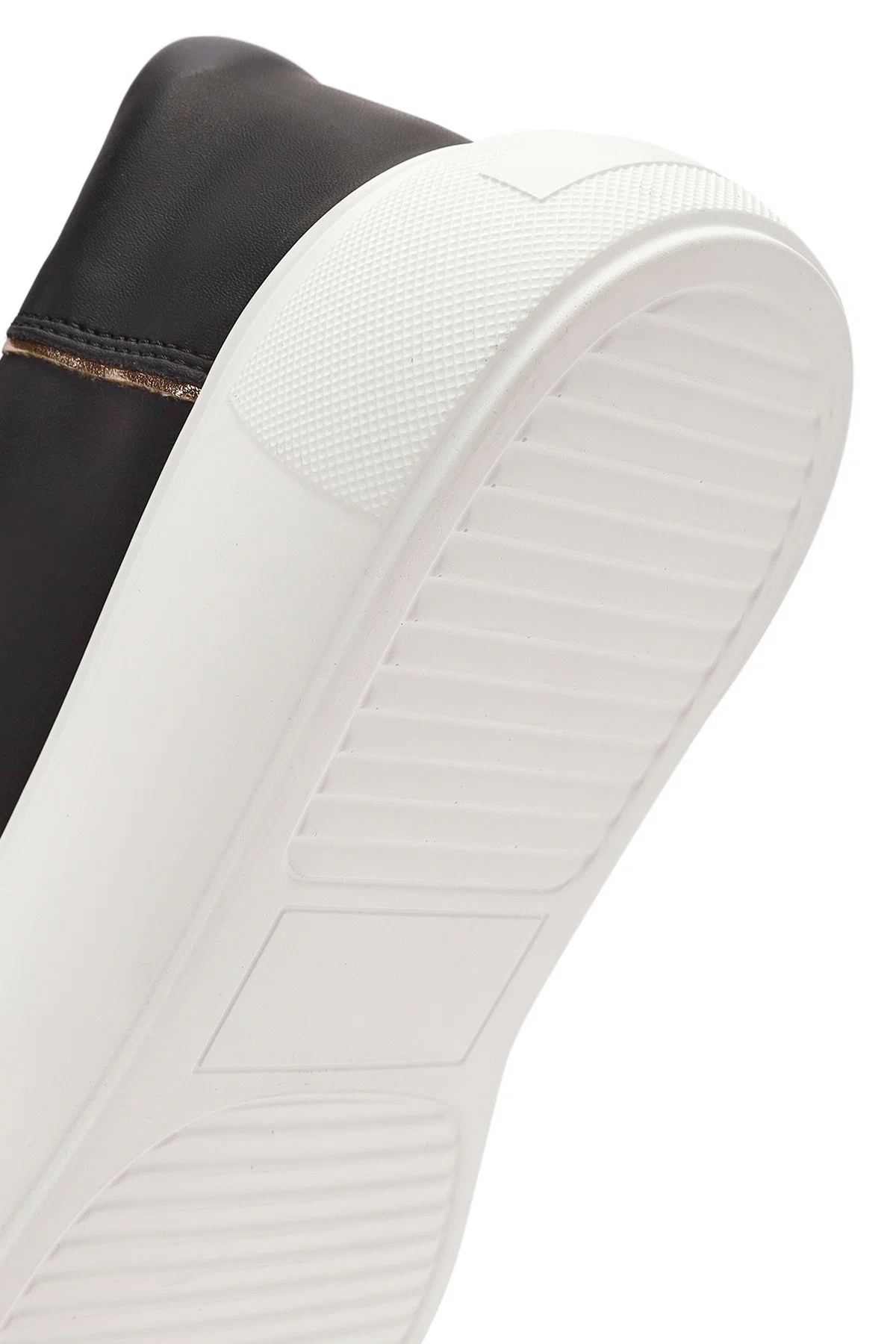 ACBC x Derimod Kadın Siyah Bağcıklı Kalın Tabanlı Sneaker - Image 9