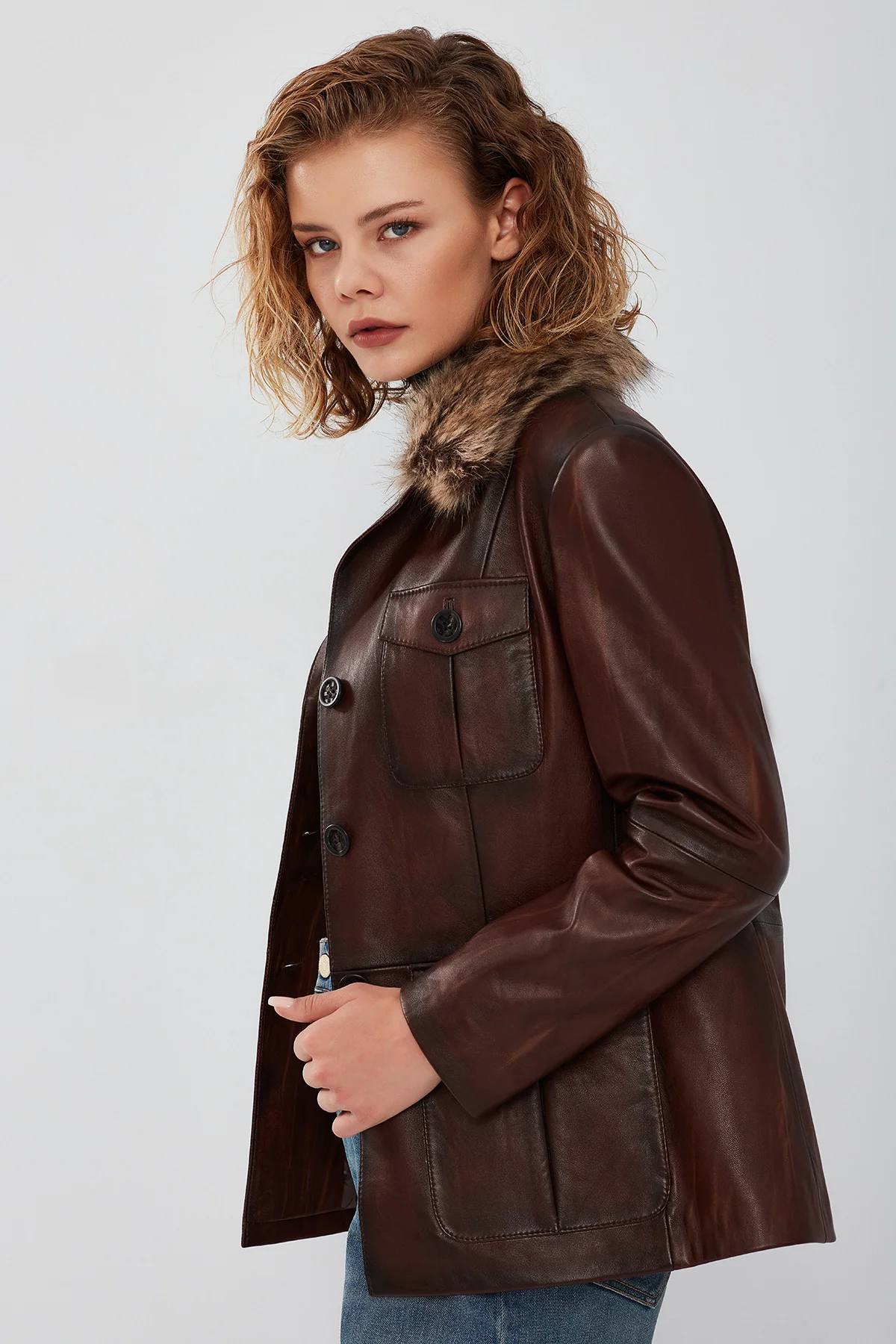 Anais Kadın Kahverengi Yakası Kürklü Blazer Deri Ceket - Image 2