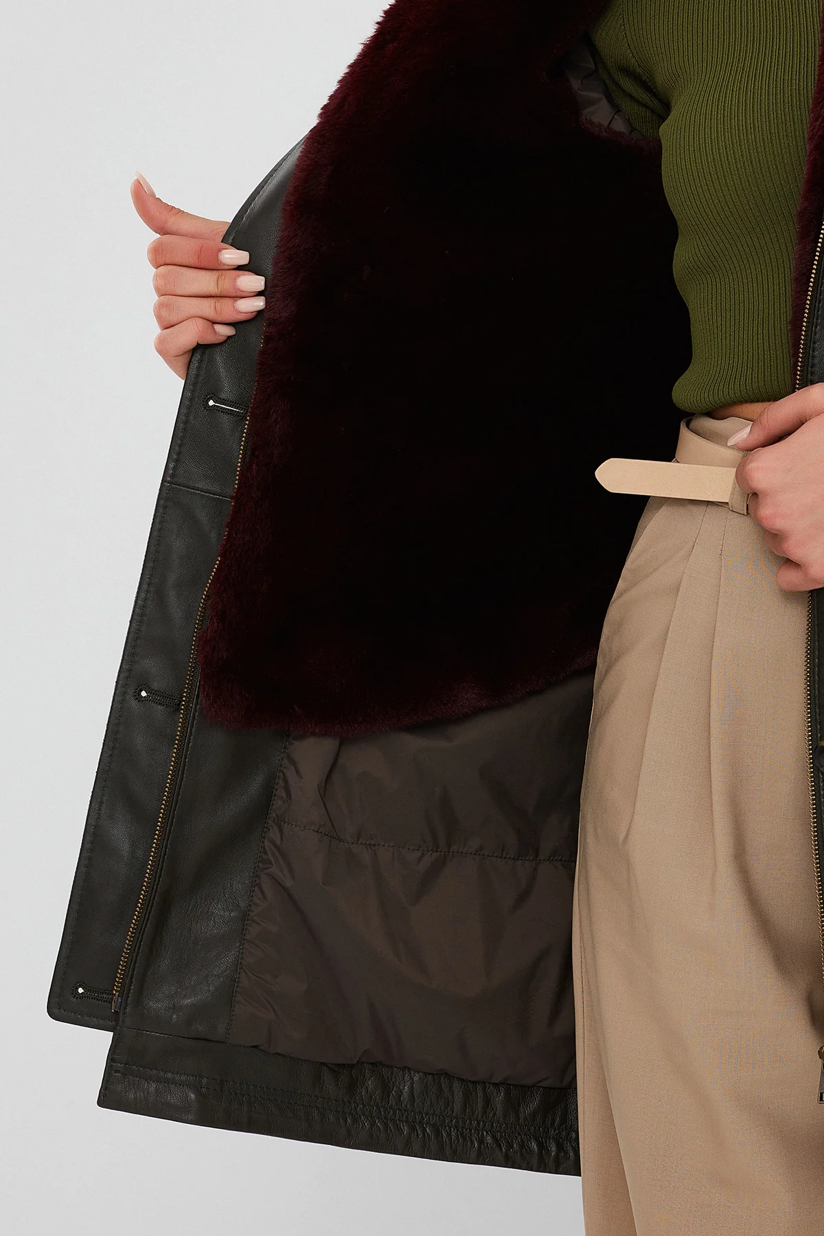 Celine Kadın Yeşil Kapüşonlu Kürklü Parka - Image 11