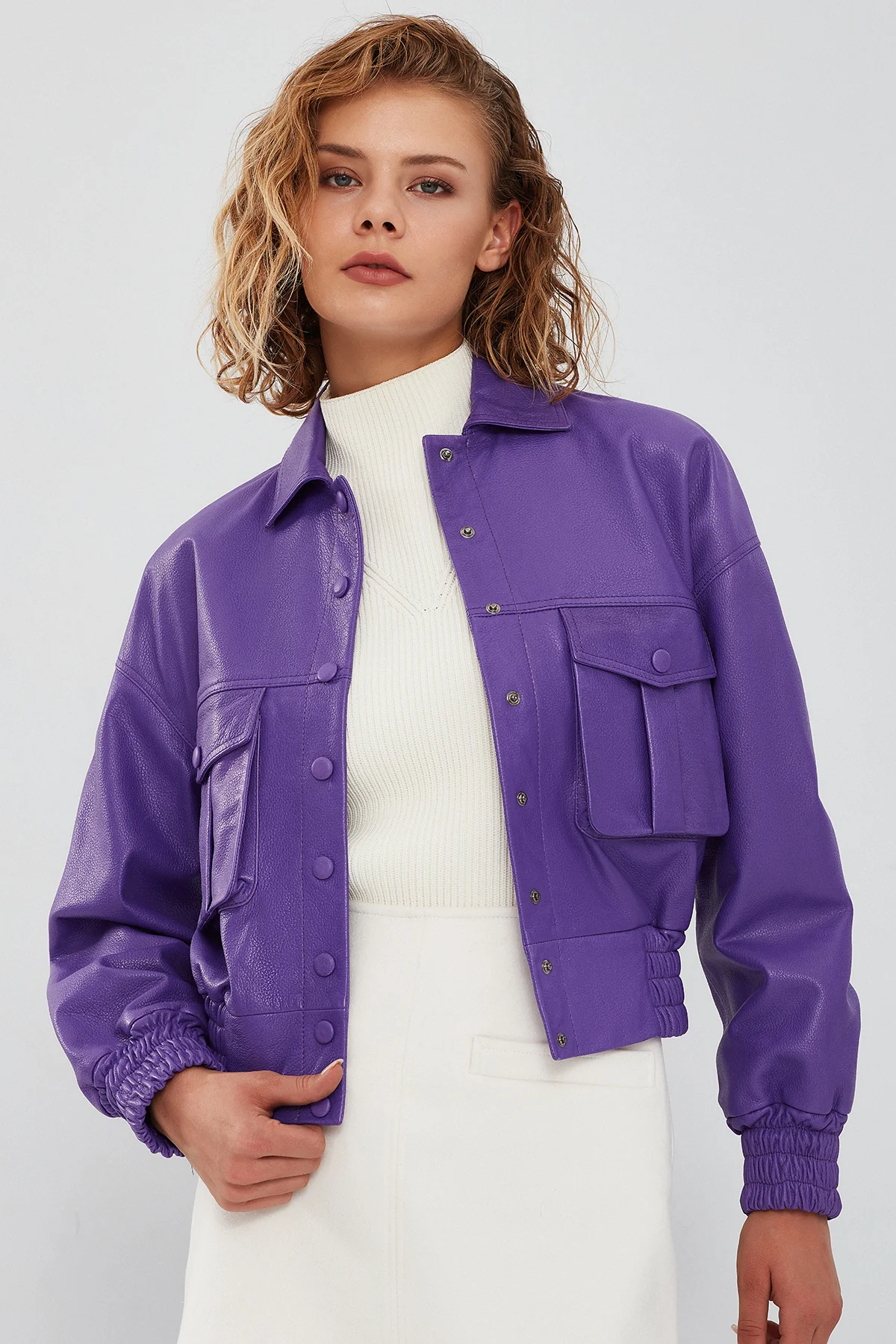 Chloe Kadın Mor Oversize Kısa Deri Mont