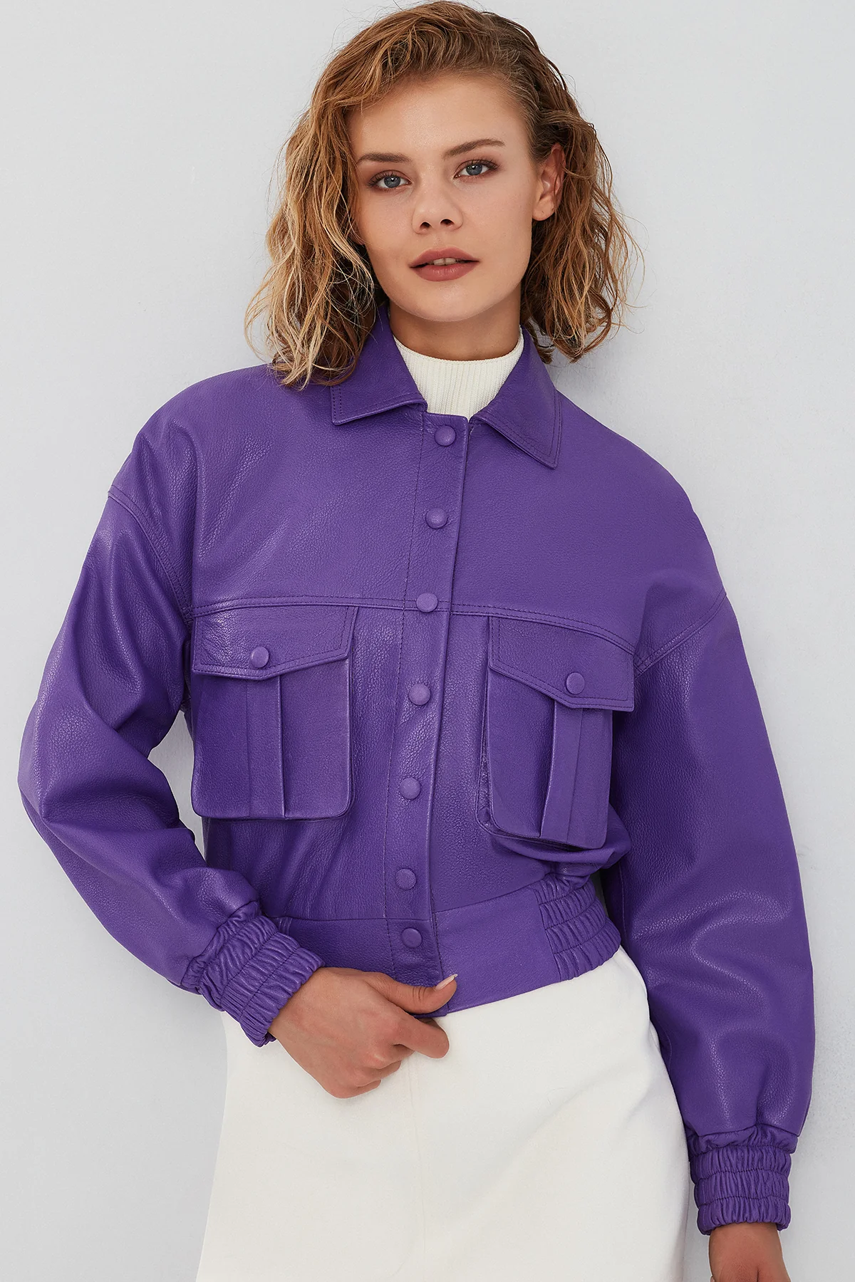 Chloe Kadın Mor Oversize Kısa Deri Mont - Image 2
