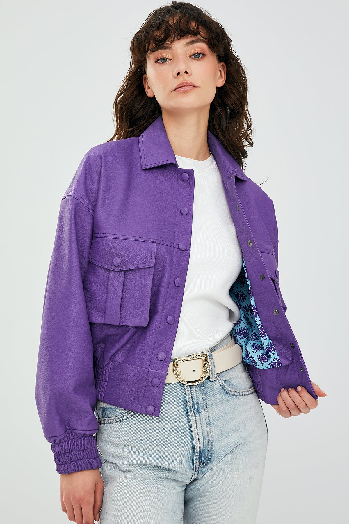 Chloe Kadın Mor Oversize Kısa Deri Mont - Image 4