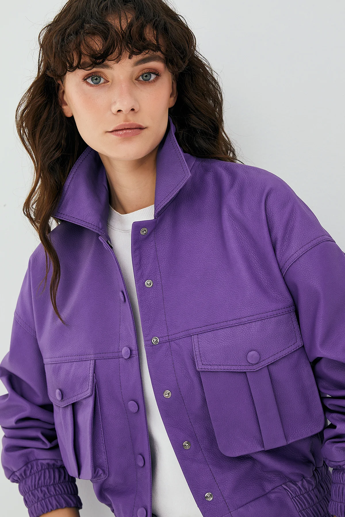 Chloe Kadın Mor Oversize Kısa Deri Mont - Image 5