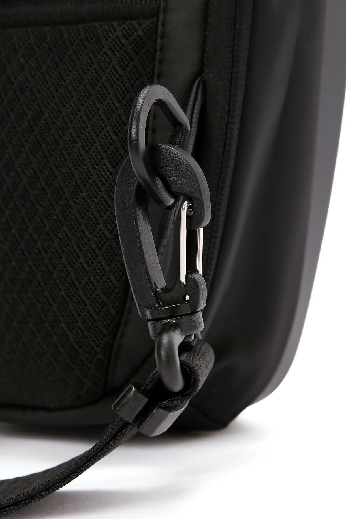 D-Pack Erkek Siyah Teknolojik Hardcase Uzun Askılı Omuz Çantası - Image 9