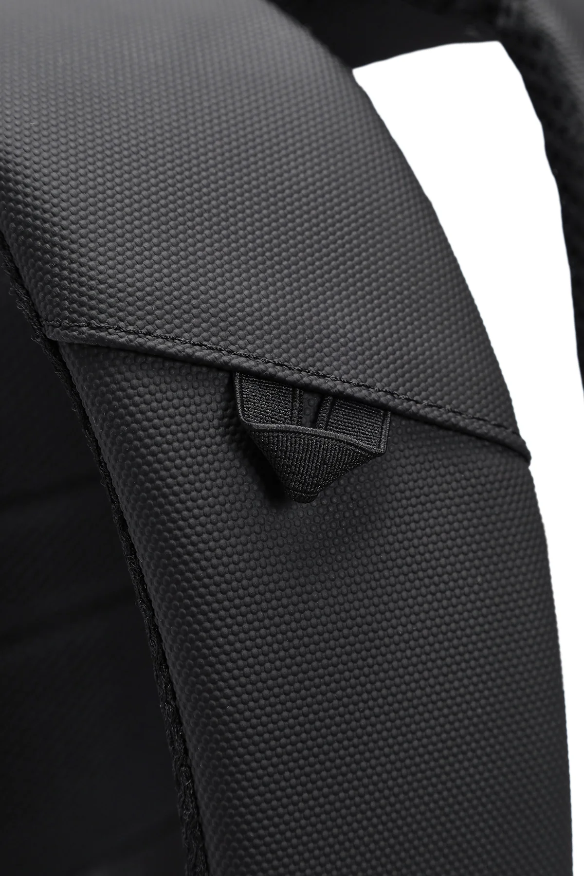 D-Pack Unisex Siyah Teknolojik Kumaş Sırt Çantası - Image 12