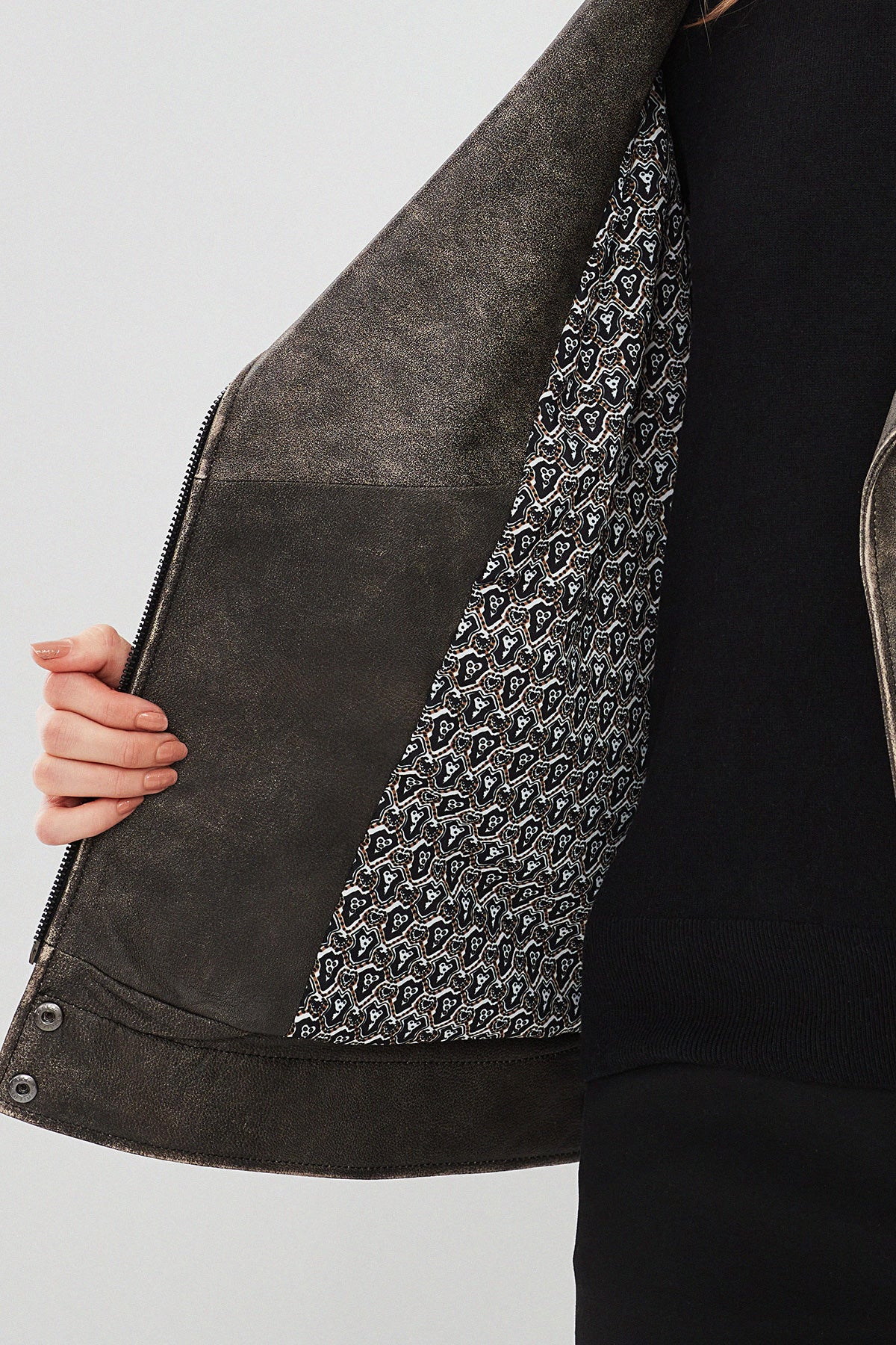 Delano Kadın Gri Vintage Oversize Biker Deri Ceket - Image 9