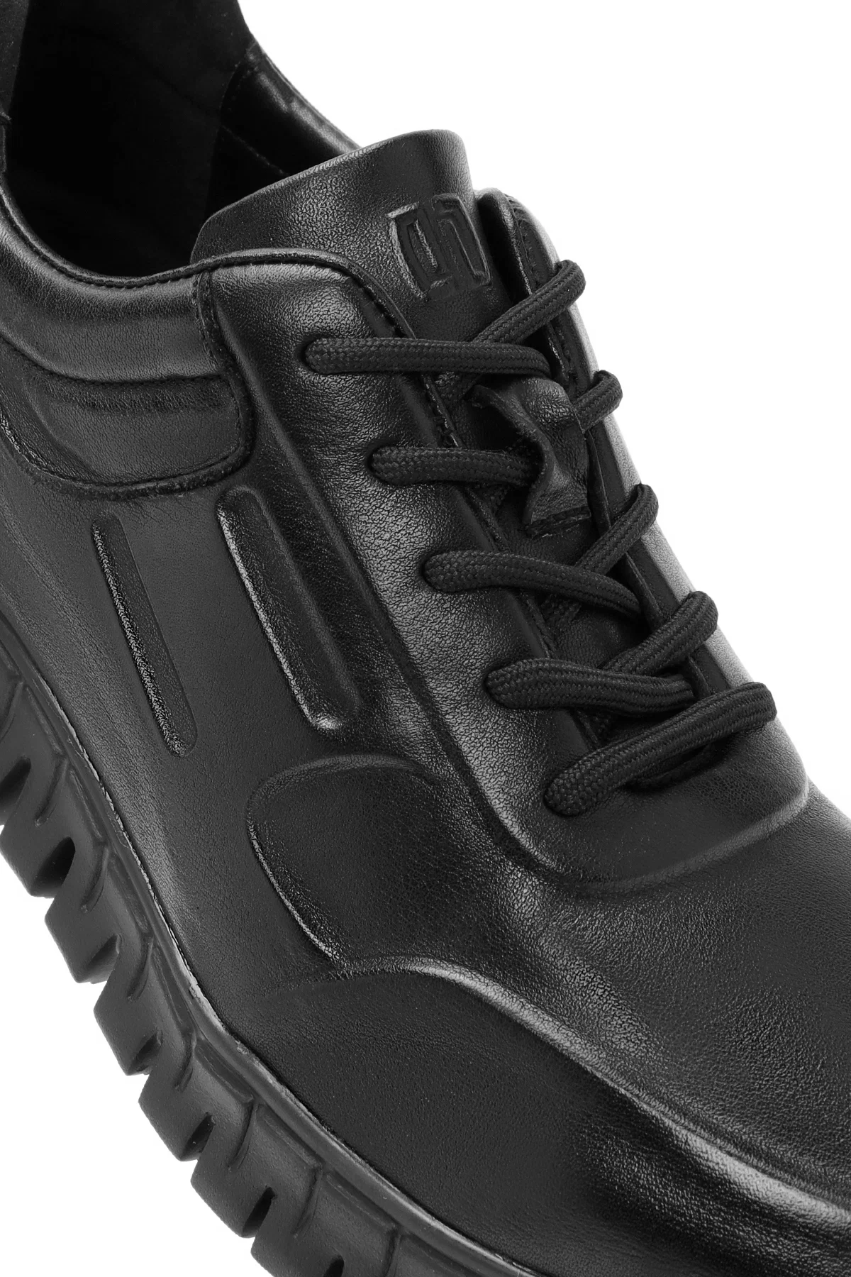Derimod Fly Erkek Siyah Bağcıklı Deri Casual Sneaker - Image 9