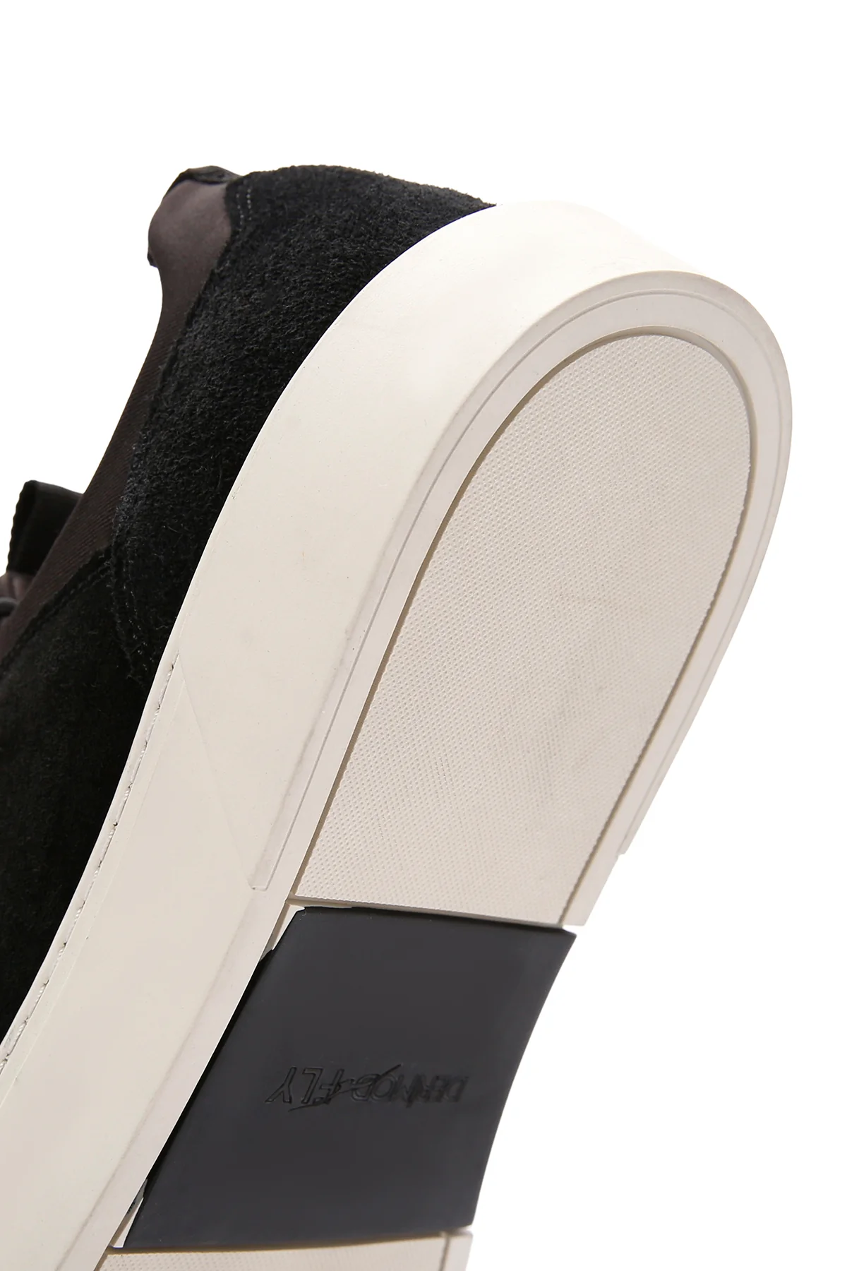 Derimod Fly Erkek Siyah Bağcıklı Süet Deri Sneaker - Image 8