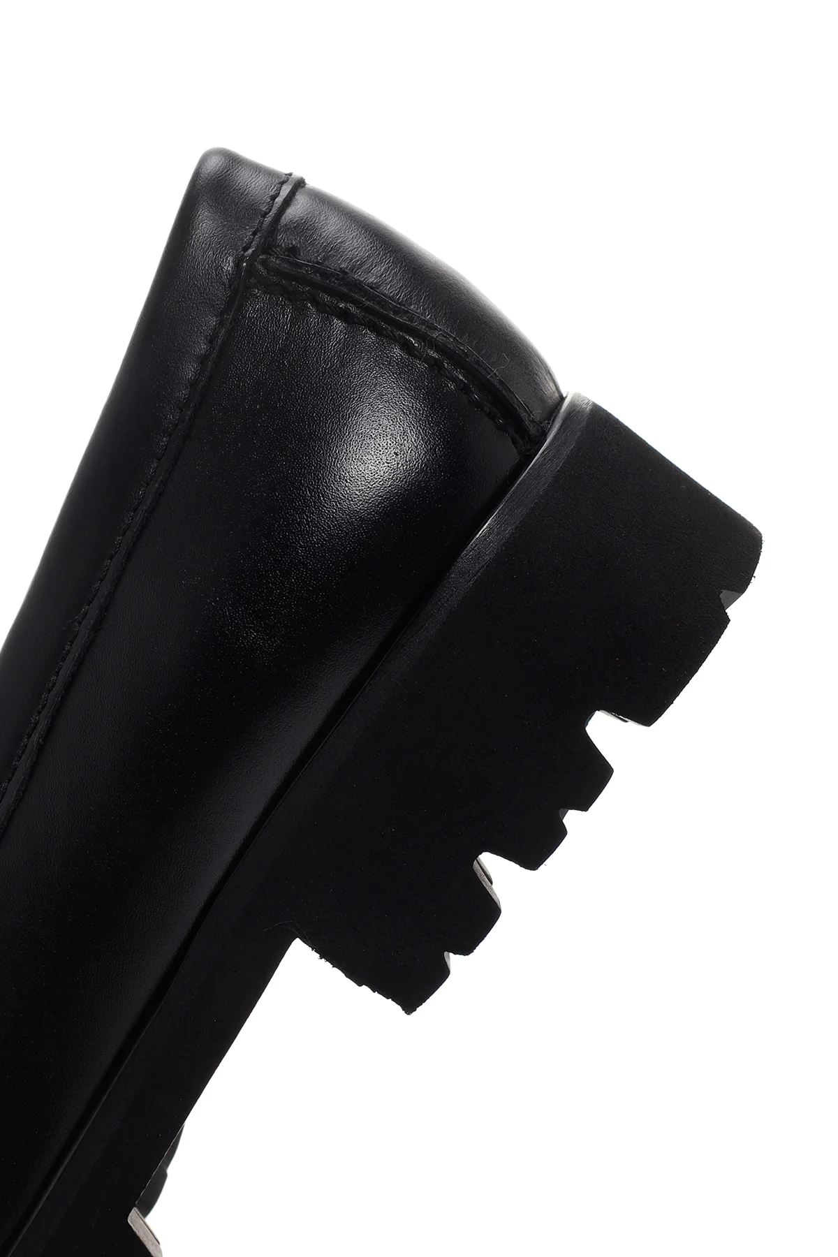 Derimod Gritti Kadın Siyah Deri Klasik Loafer - Image 8