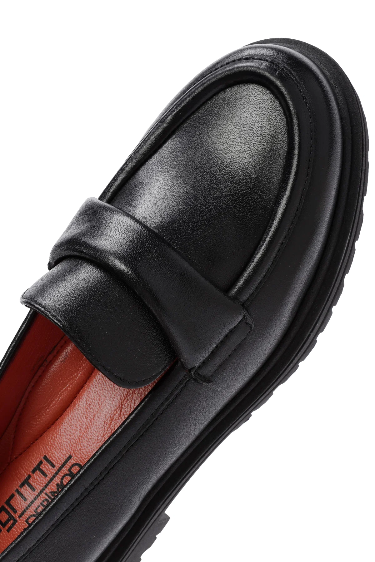 Derimod Gritti Kadın Siyah Deri Maskülen Loafer - Image 9