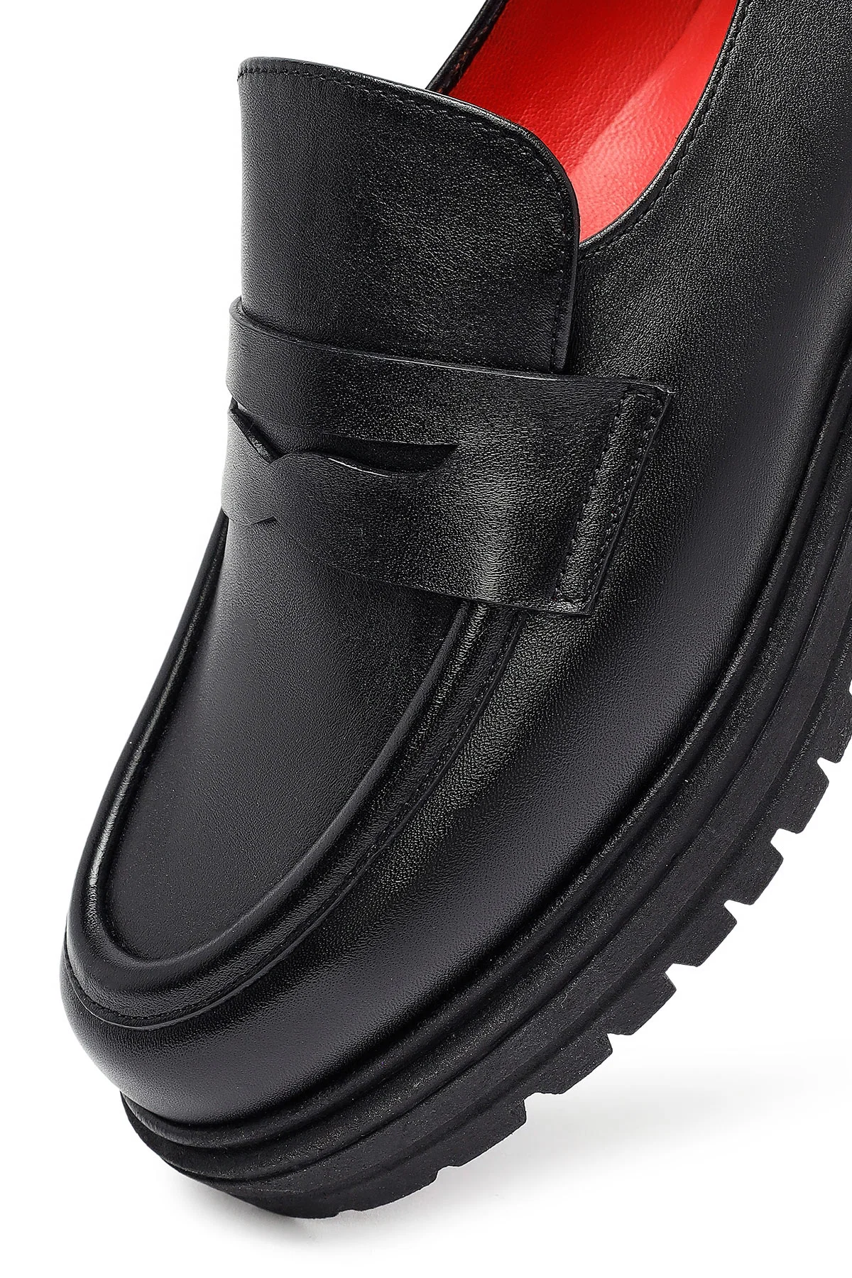 Derimod Gritti Kadın Siyah Deri Maskülen Loafer - Image 10