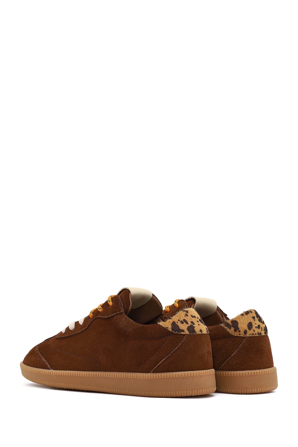 Derimod Studio Kadın Kahverengi Bağcıklı Süet Sneaker - Image 5