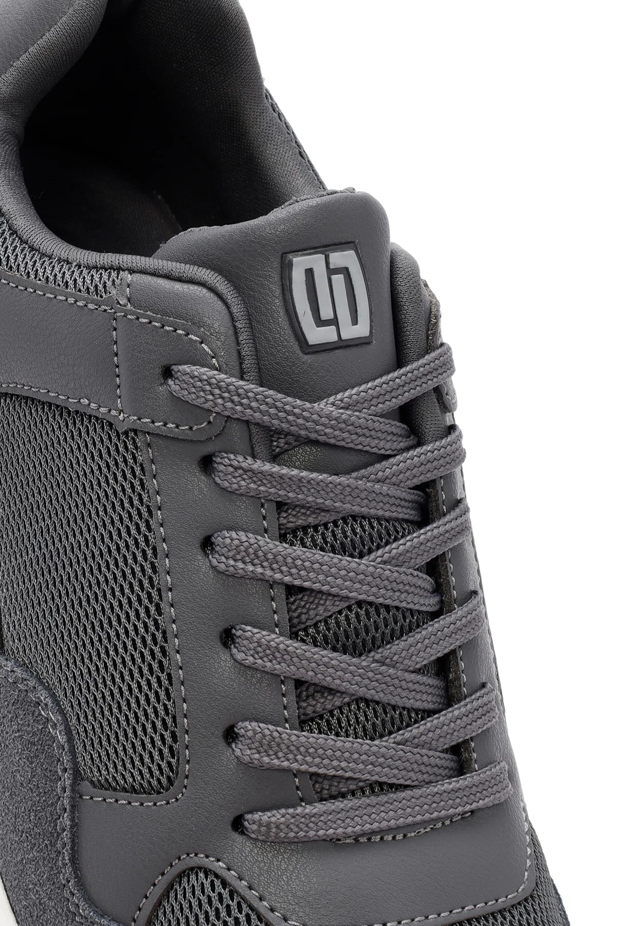 Derimod Zero Erkek Gri Kalın Tabanlı Bağcıklı Kumaş Sneaker - Image 10