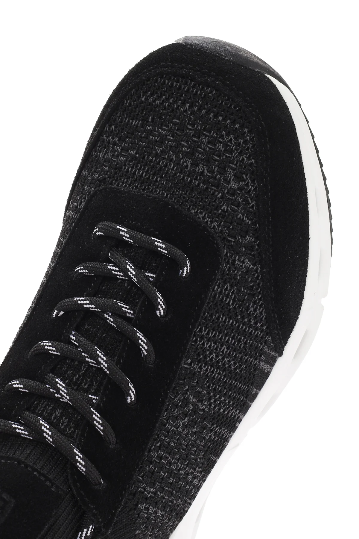 Derimod Zero Erkek Siyah Kalın Tabanlı Bağcıklı Kumaş Sneaker - Image 10