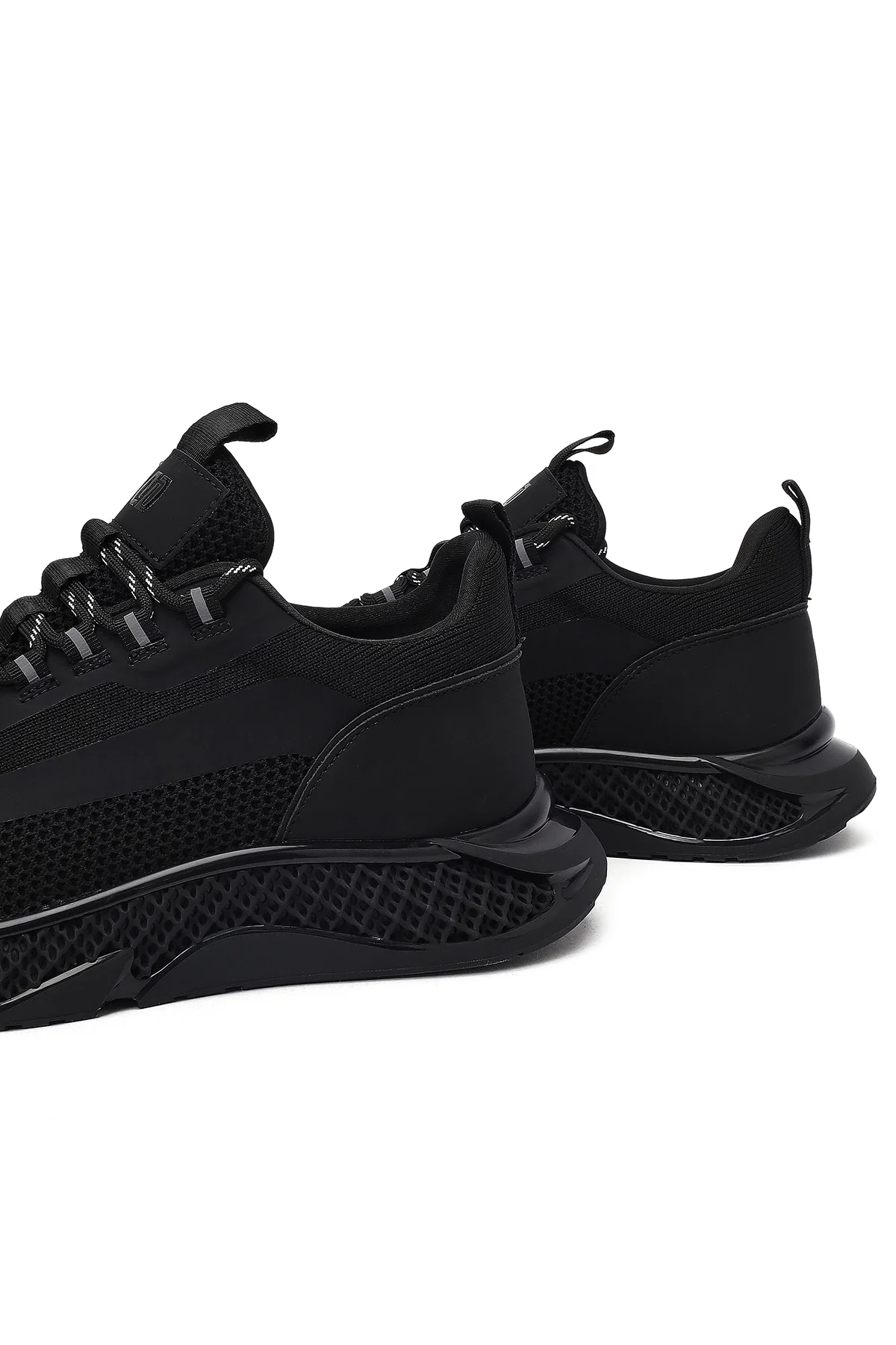 Derimod Zero Erkek Siyah Kalın Tabanlı Bağcıklı Kumaş Sneaker - Image 9