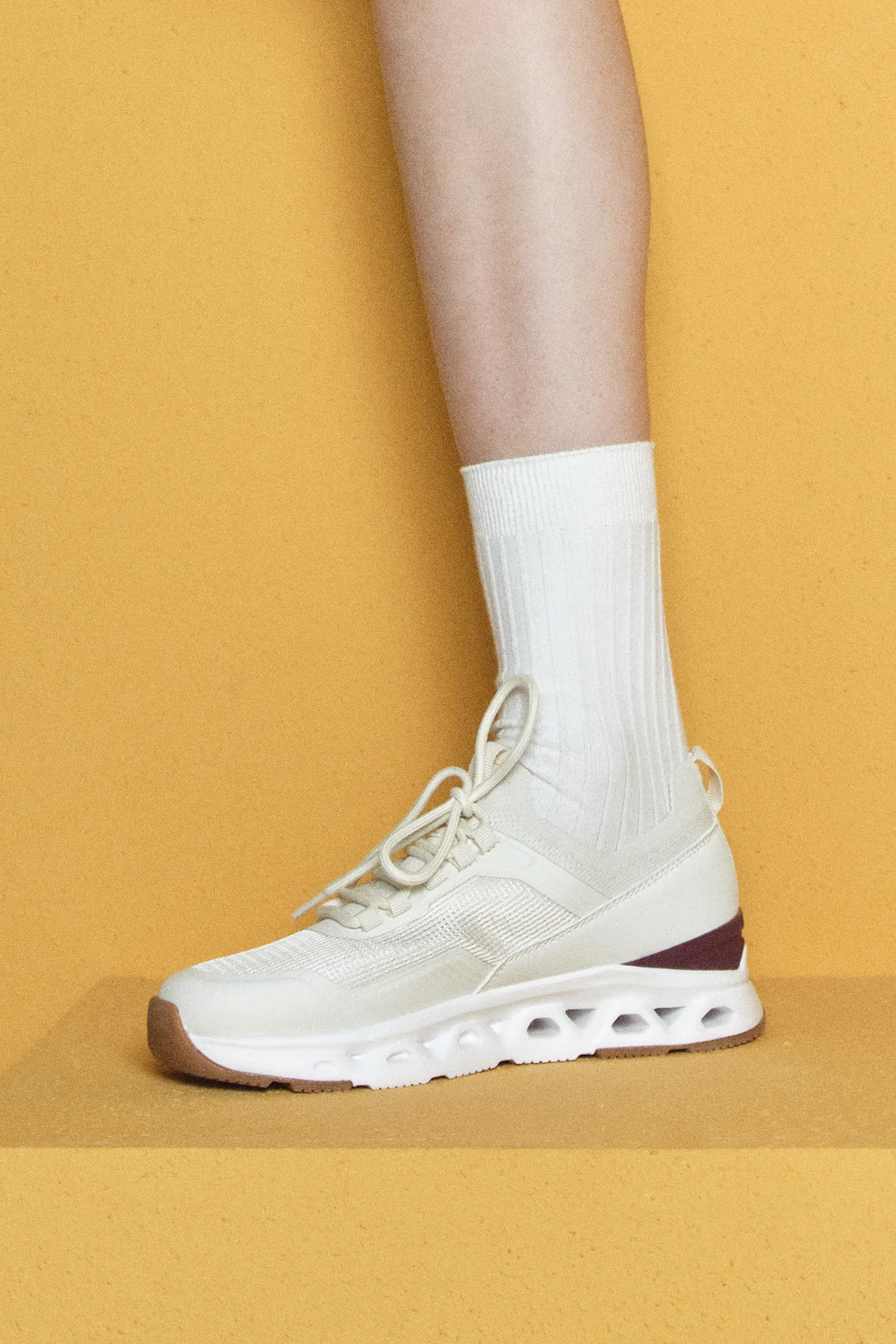 Derimod Zero Kadın Krem Bağcıklı Kumaş Sneaker - Image 4