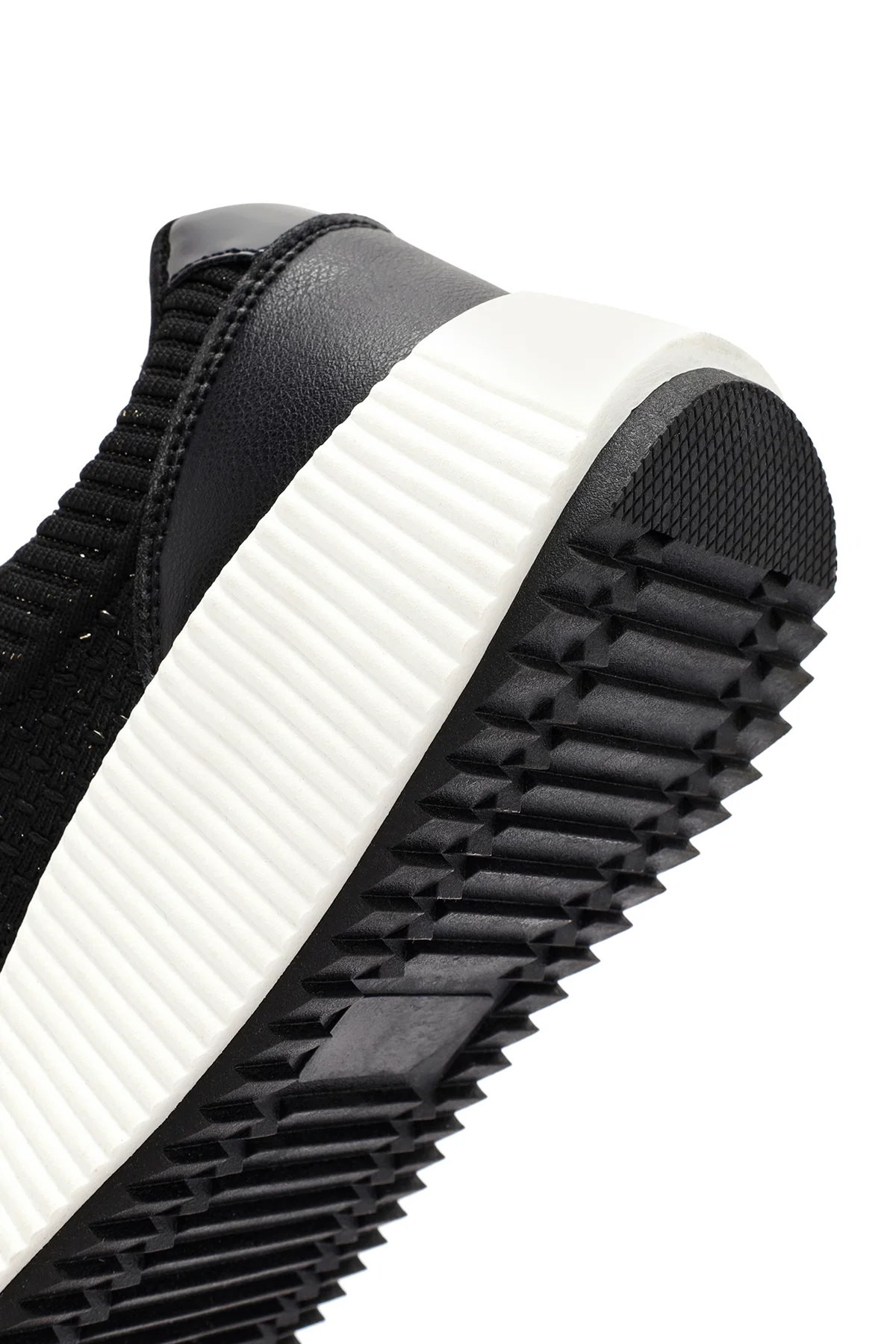 Derimod Zero Kadın Siyah Bağcıklı Kalın Tabanlı Kumaş Sneaker - Image 8