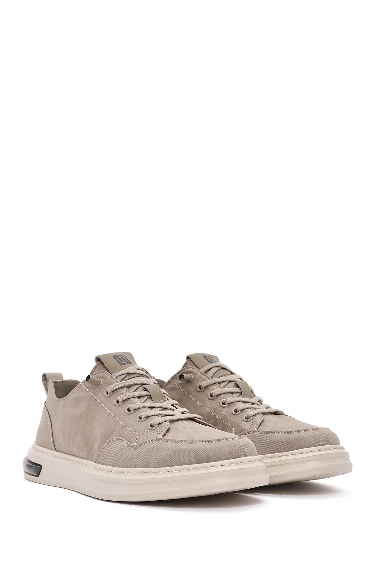 Erkek Bej Bağcıklı Desenli Kumaş Sneaker - Image 3