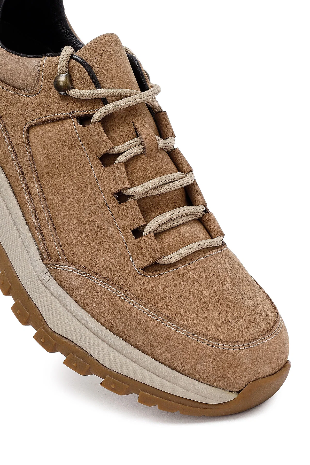 Erkek Bej Bağcıklı Kalın Tabanlı Nubuk Deri Casual Sneaker - Image 10