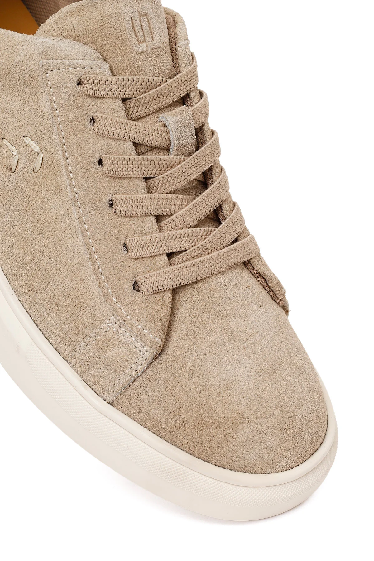 Erkek Bej Bağcıklı Kalın Tabanlı Süet Deri Sneaker - Image 9