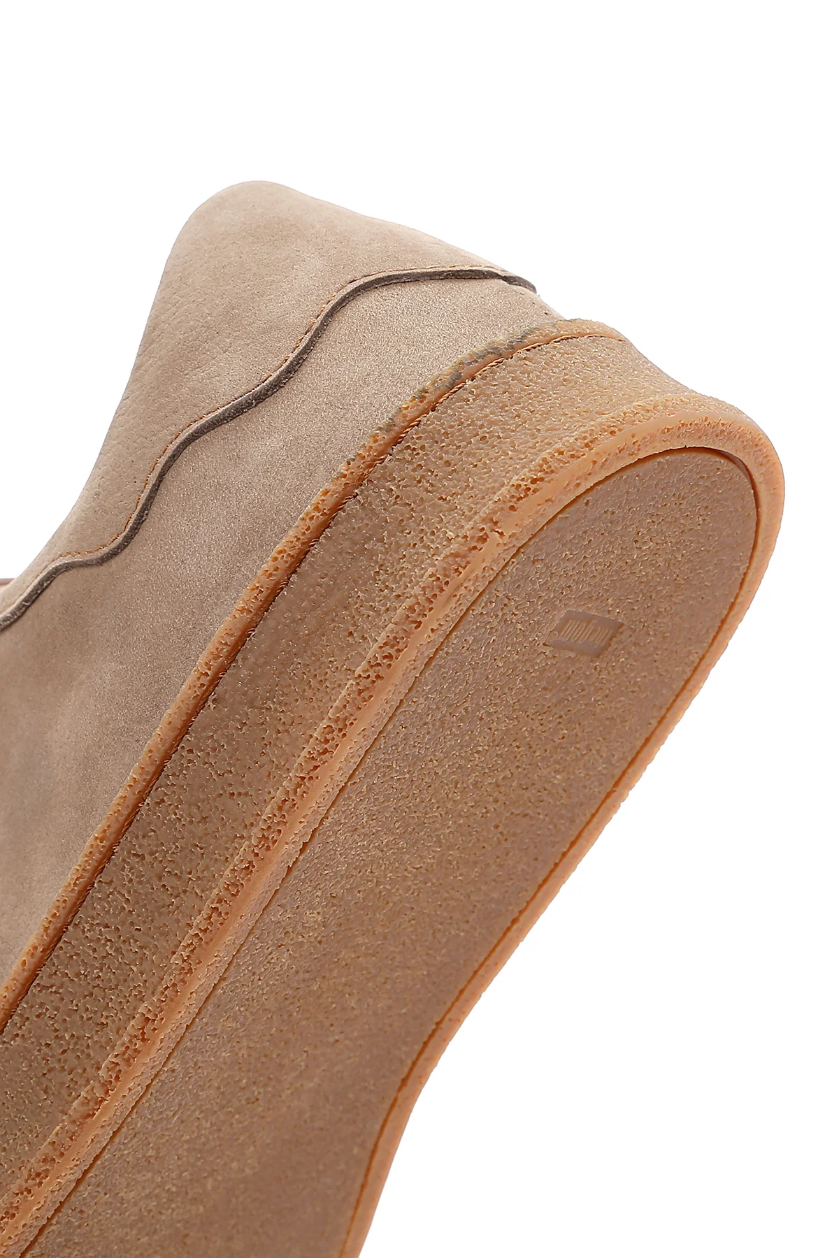 Erkek Bej Nubuk Deri Sneaker - Image 8