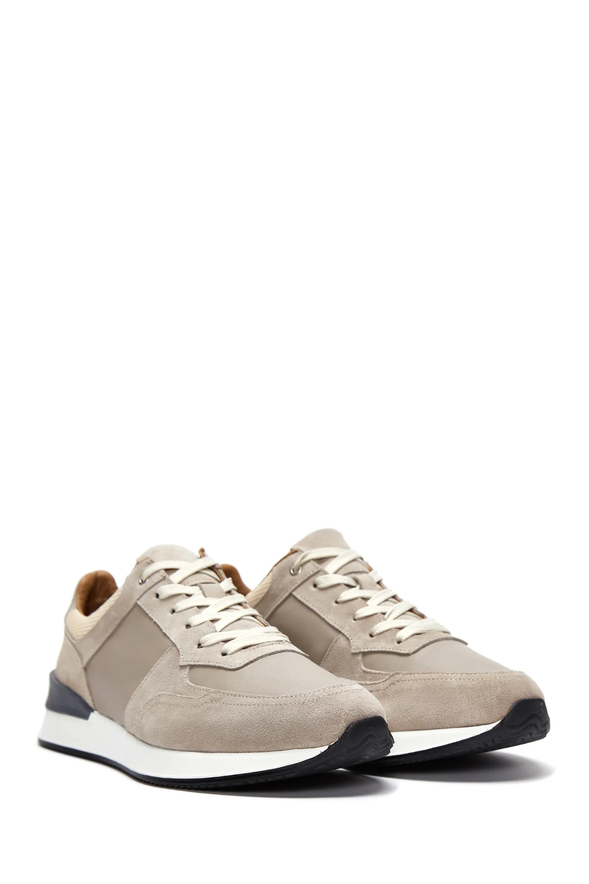 Erkek Bej Süet Deri Sneaker - Image 3
