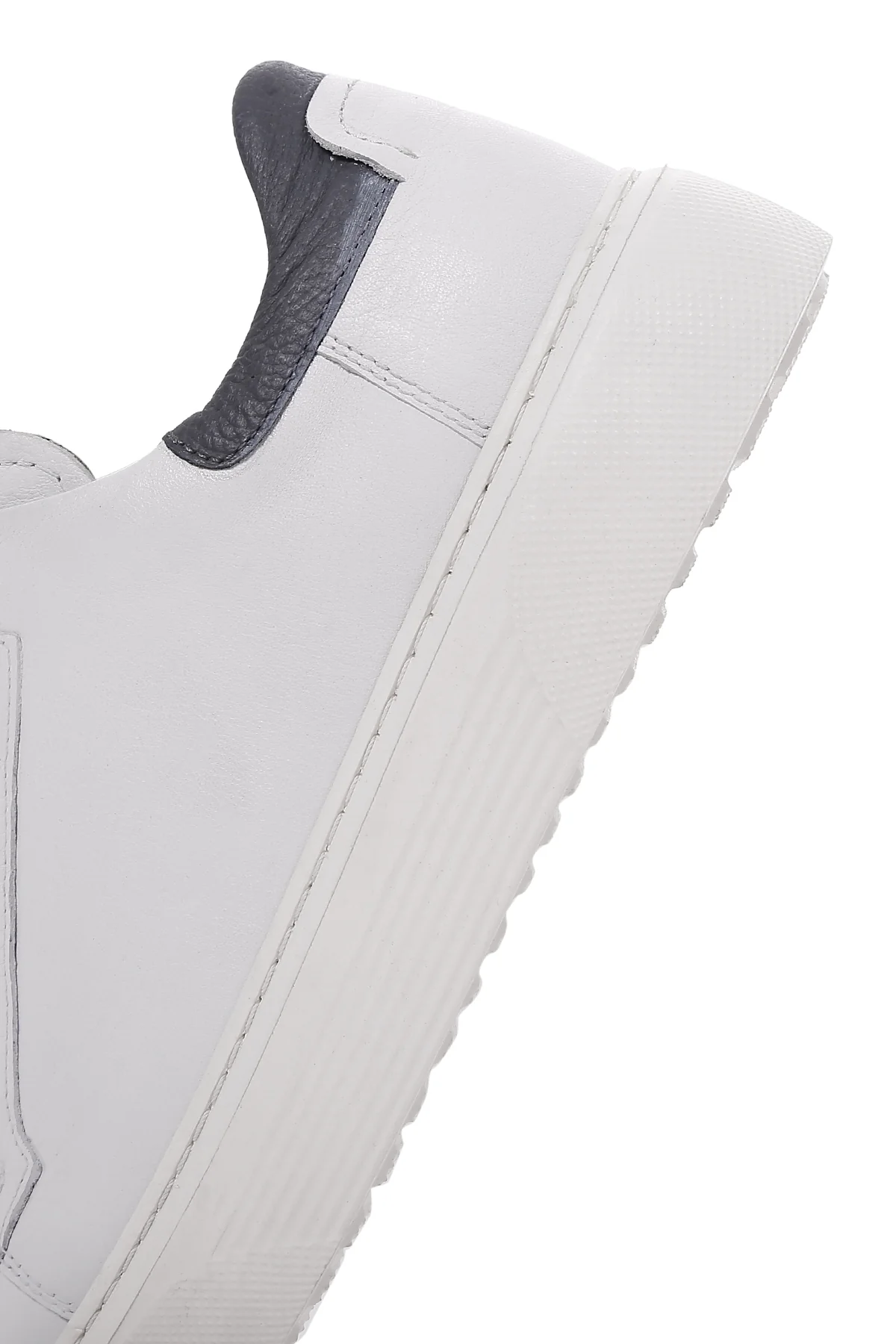 Erkek Beyaz Bağcıklı Deri Sneaker - Image 7