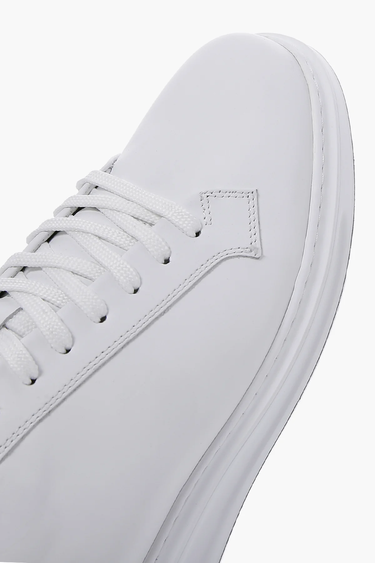 Erkek Beyaz Bağcıklı Deri Sneaker - Image 9