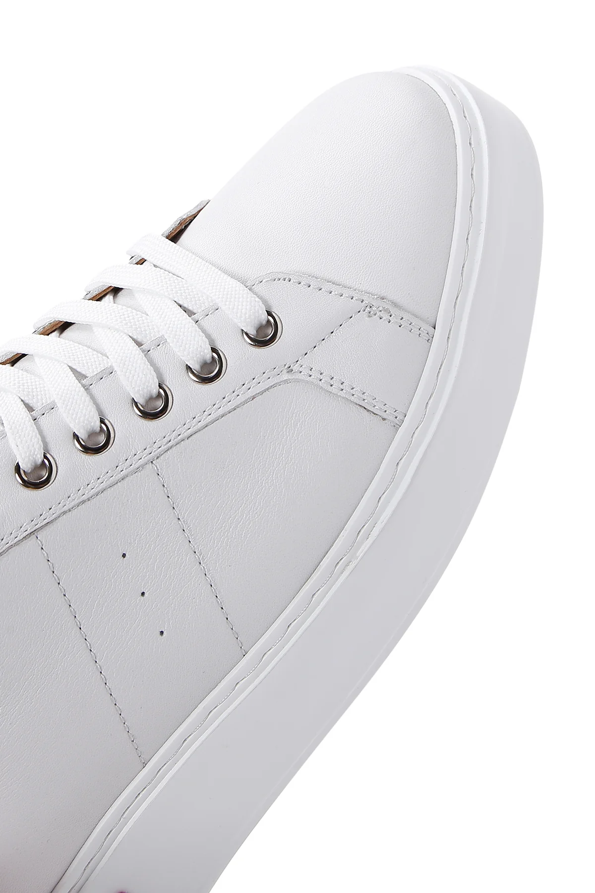 Erkek Beyaz Bağcıklı Deri Sneaker - Image 9