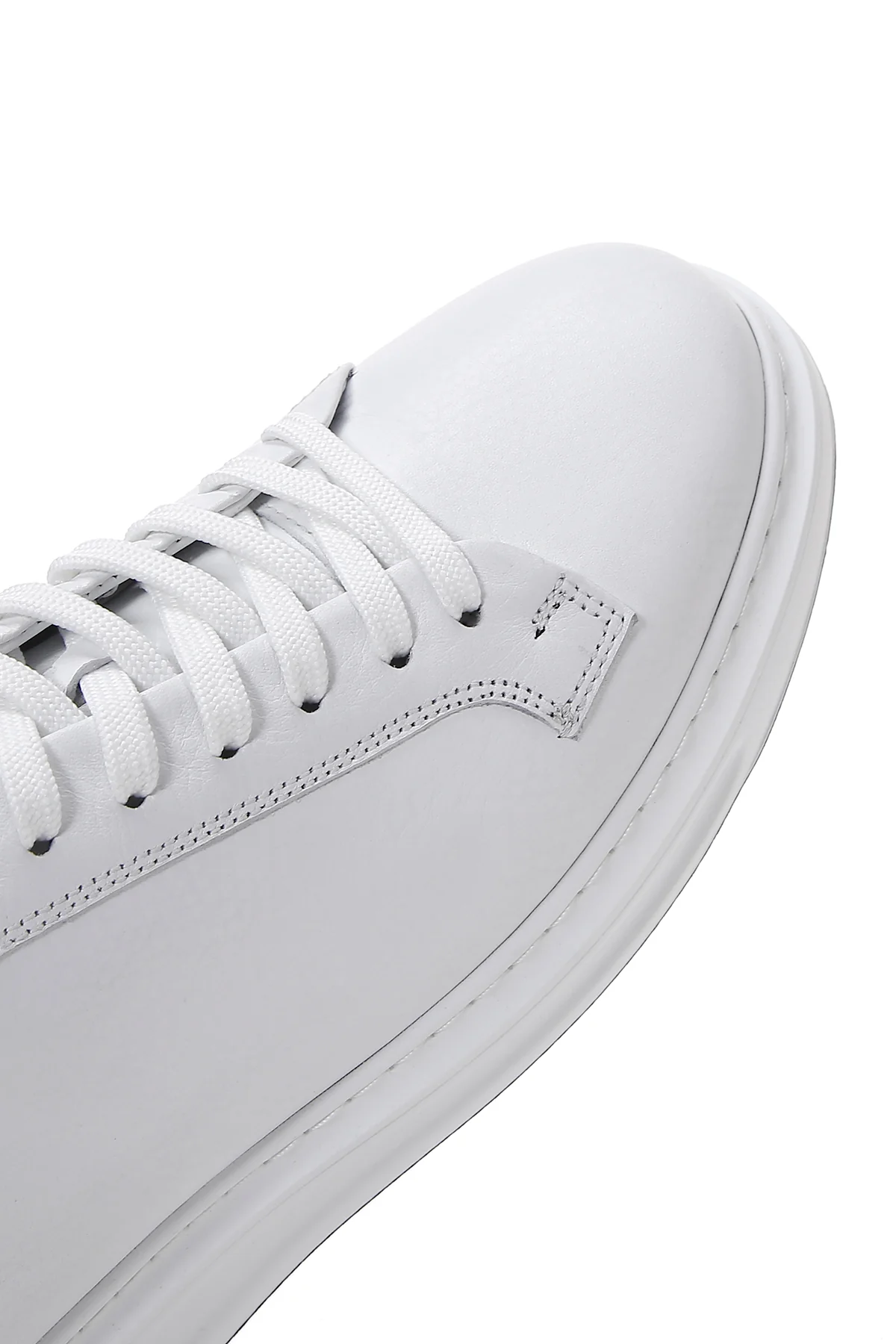 Erkek Beyaz Bağcıklı Deri Sneaker - Image 8