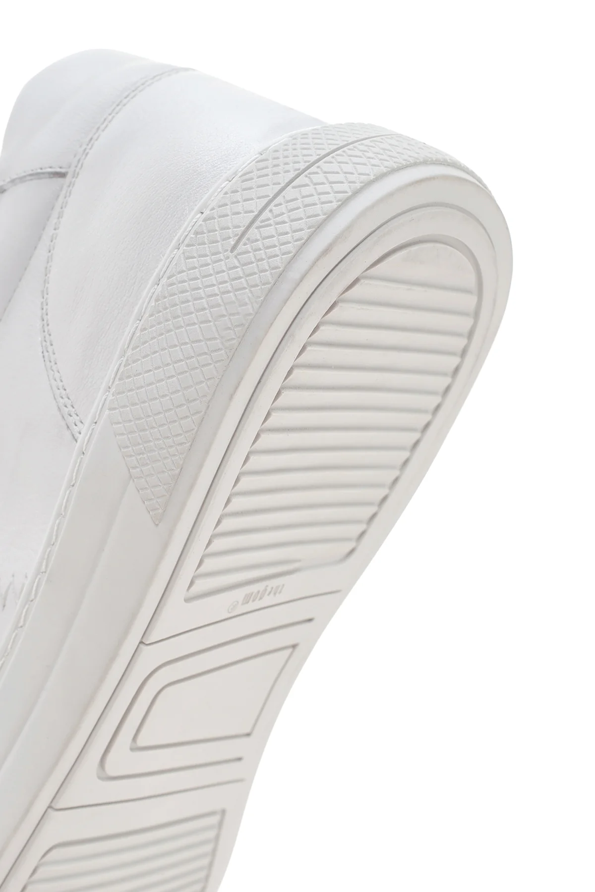 Erkek Beyaz Bağcıklı Deri Sneaker - Image 8