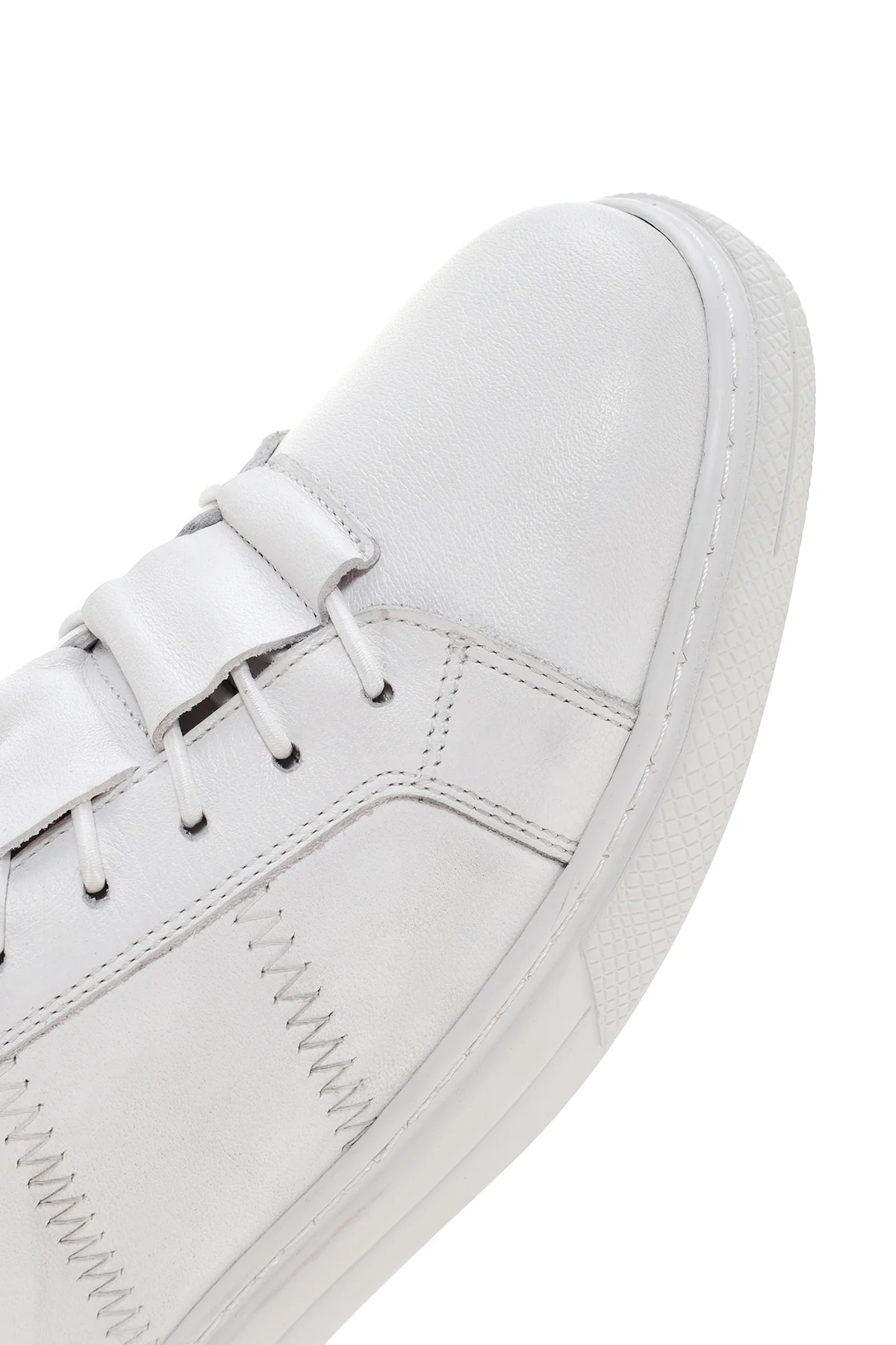Erkek Beyaz Bağcıklı Deri Sneaker - Image 9
