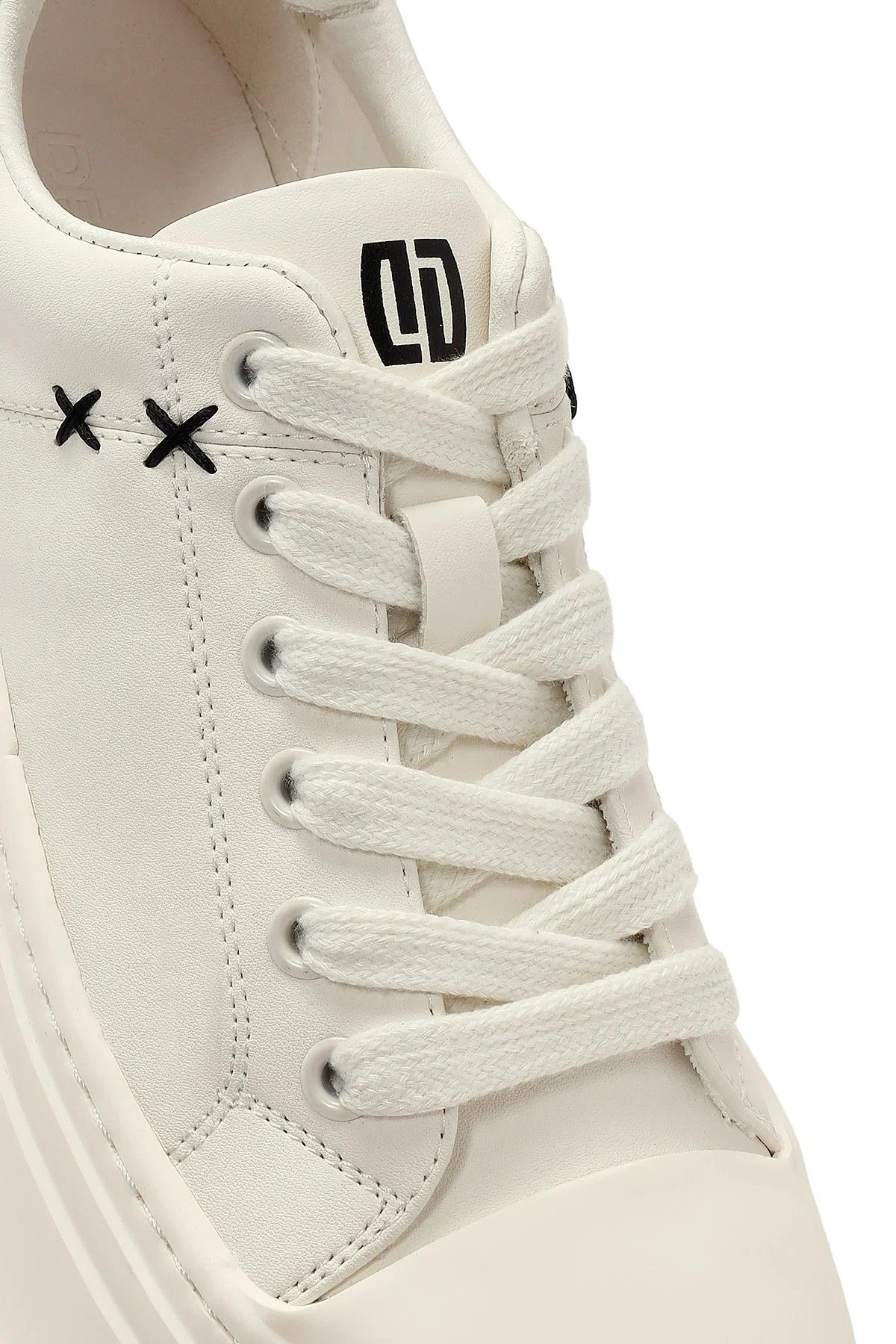 Erkek Beyaz Bağcıklı Deri Sneaker - Image 9