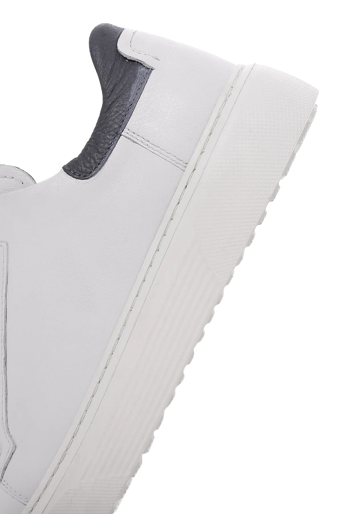 Erkek Beyaz Bağcıklı Deri Sneaker - Image 7