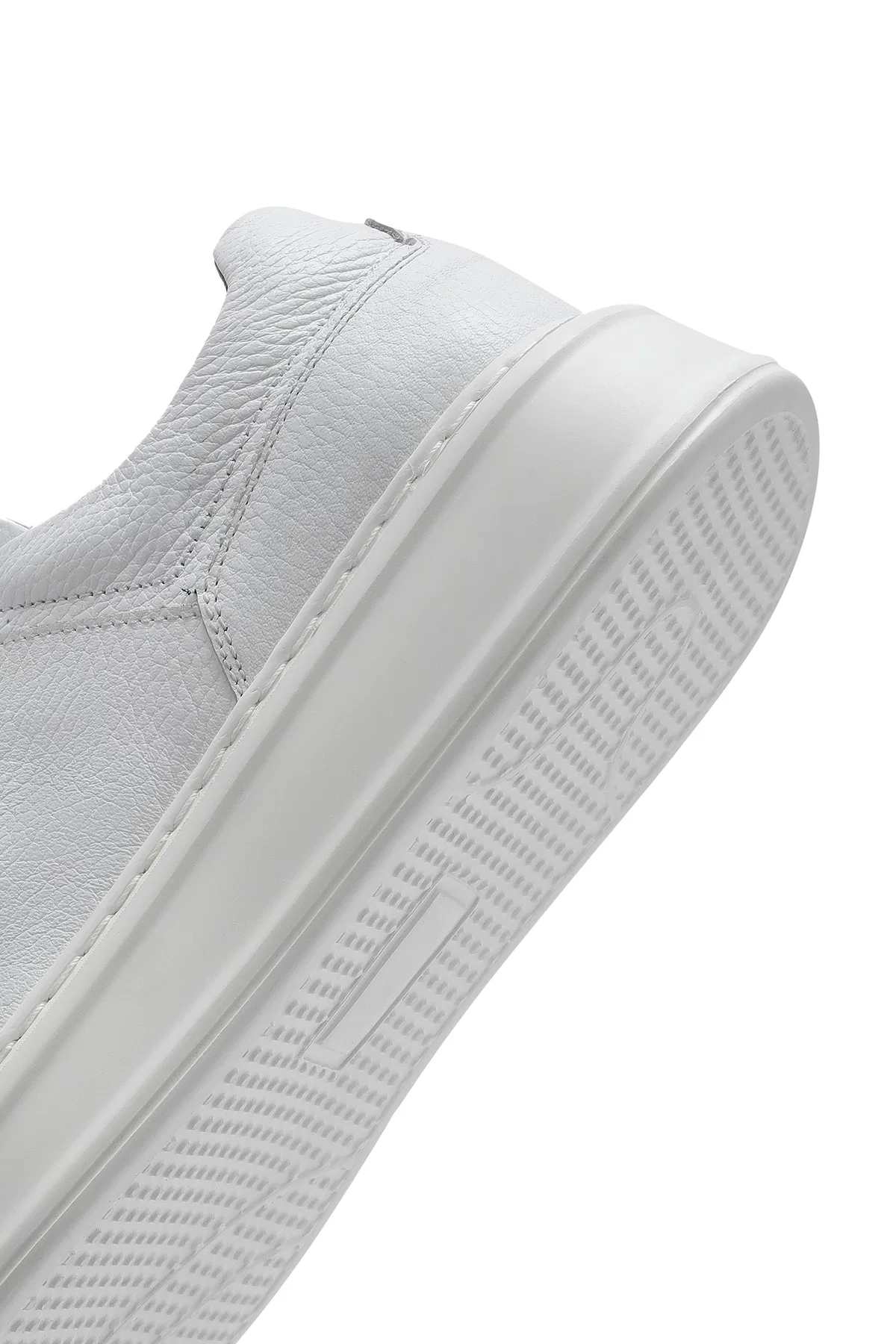 Erkek Beyaz Bağcıklı Deri Sneaker - Image 8