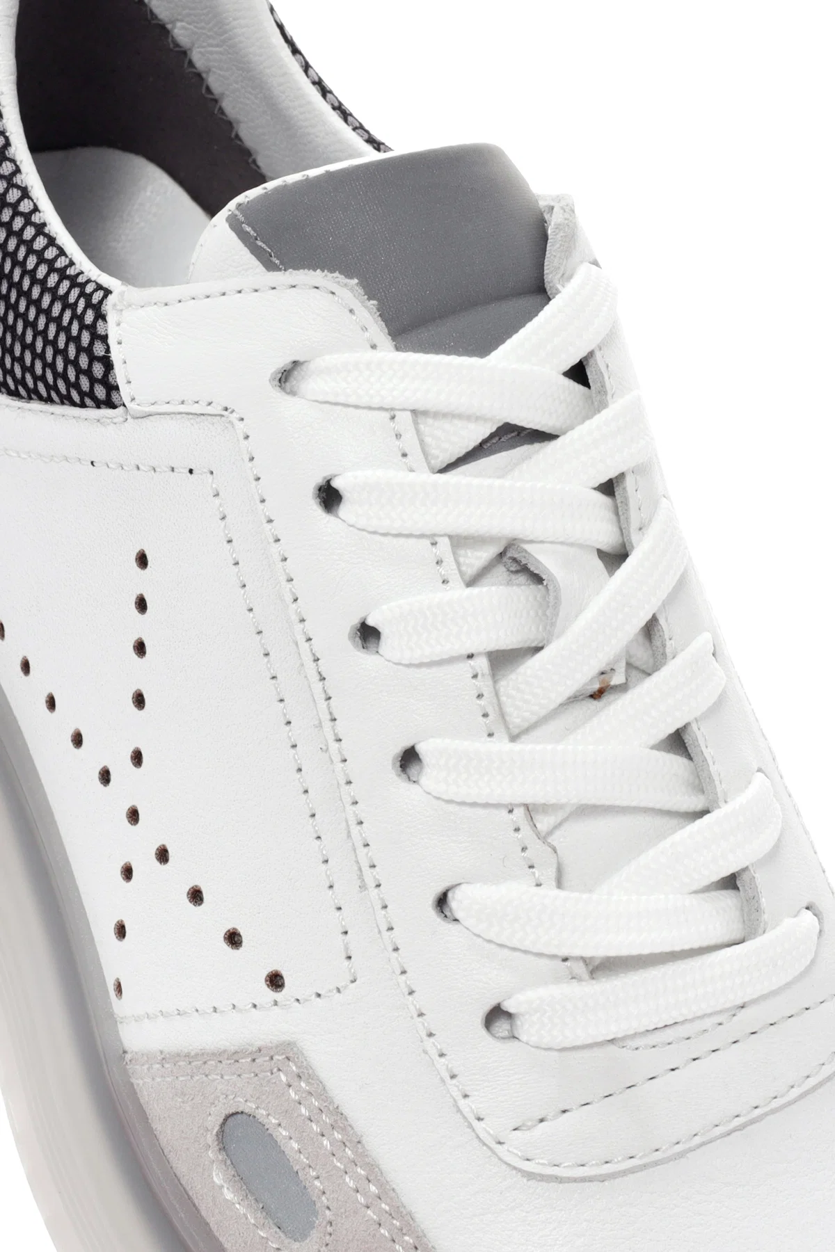 Erkek Beyaz Bağcıklı Deri Sneaker - Image 11