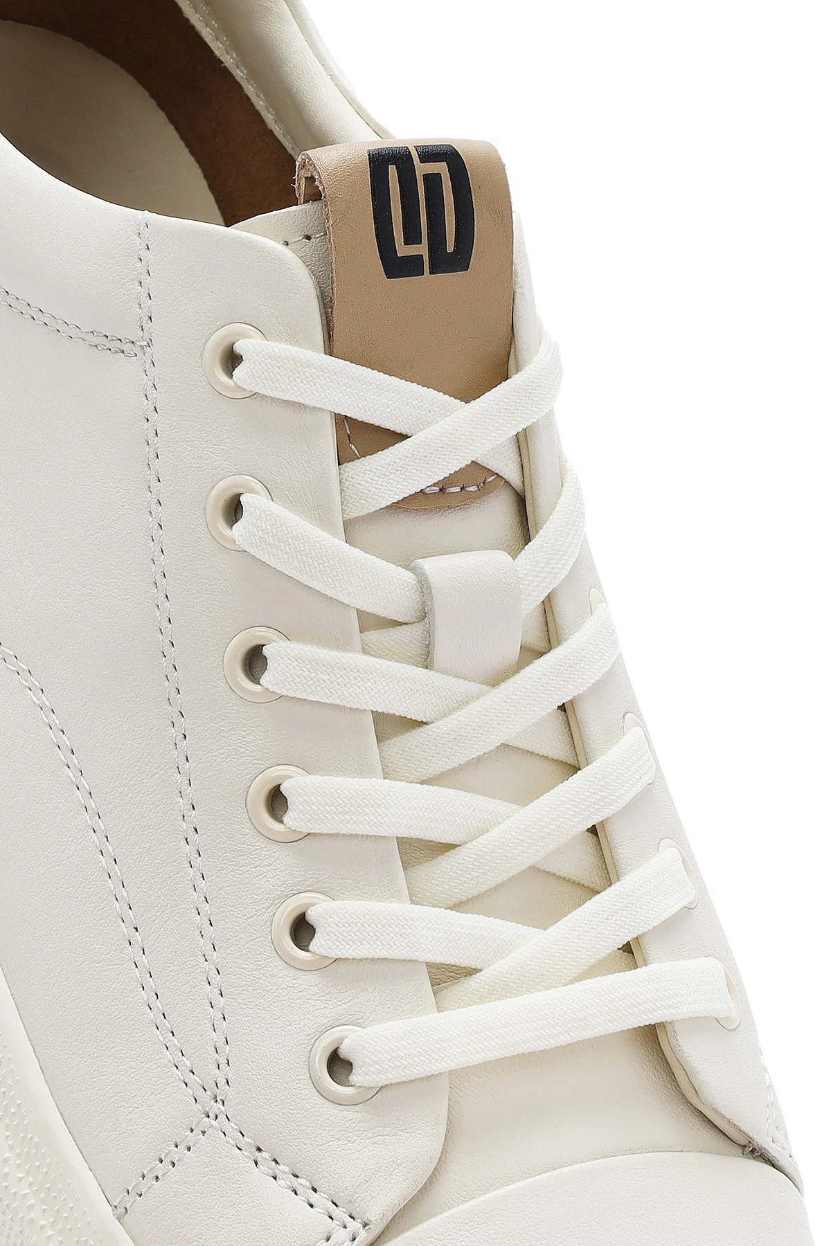 Erkek Beyaz Bağcıklı Deri Sneaker - Image 8