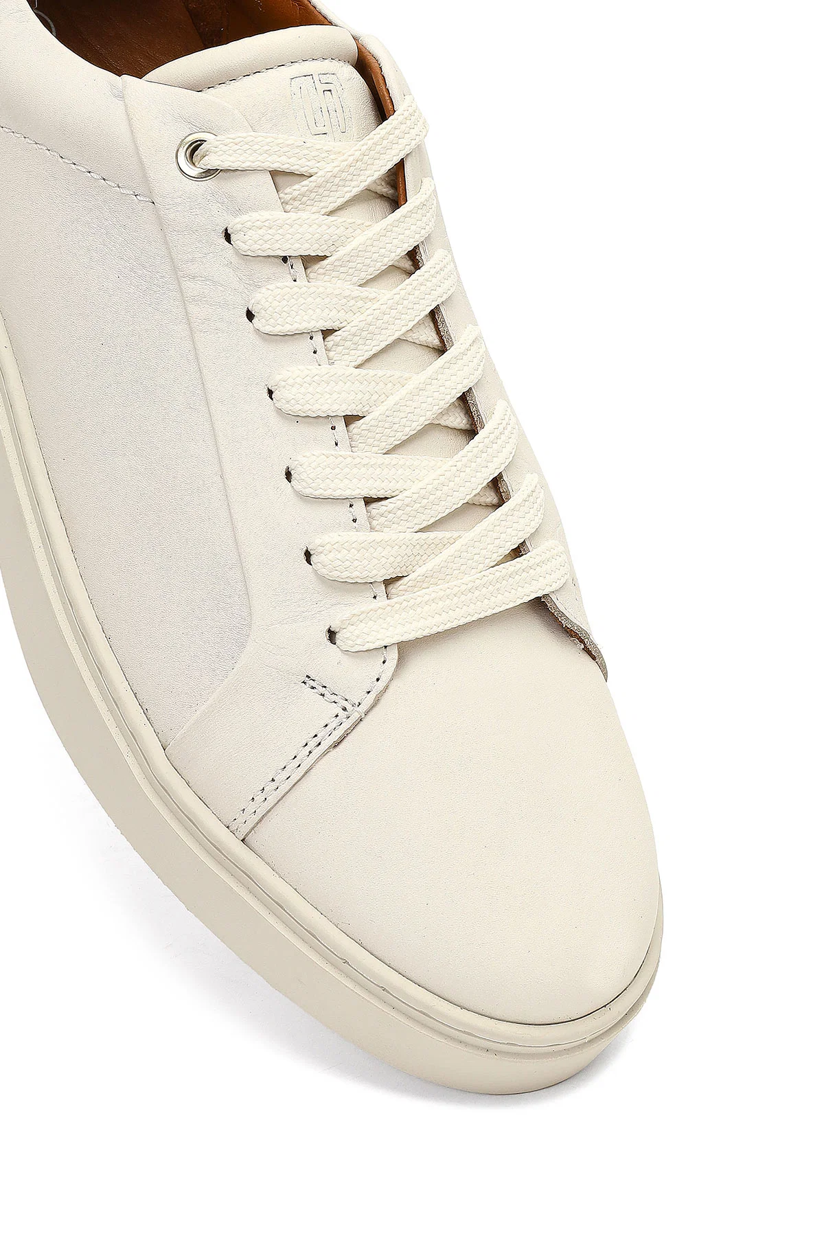 Erkek Beyaz Bağcıklı Deri Sneaker - Image 9