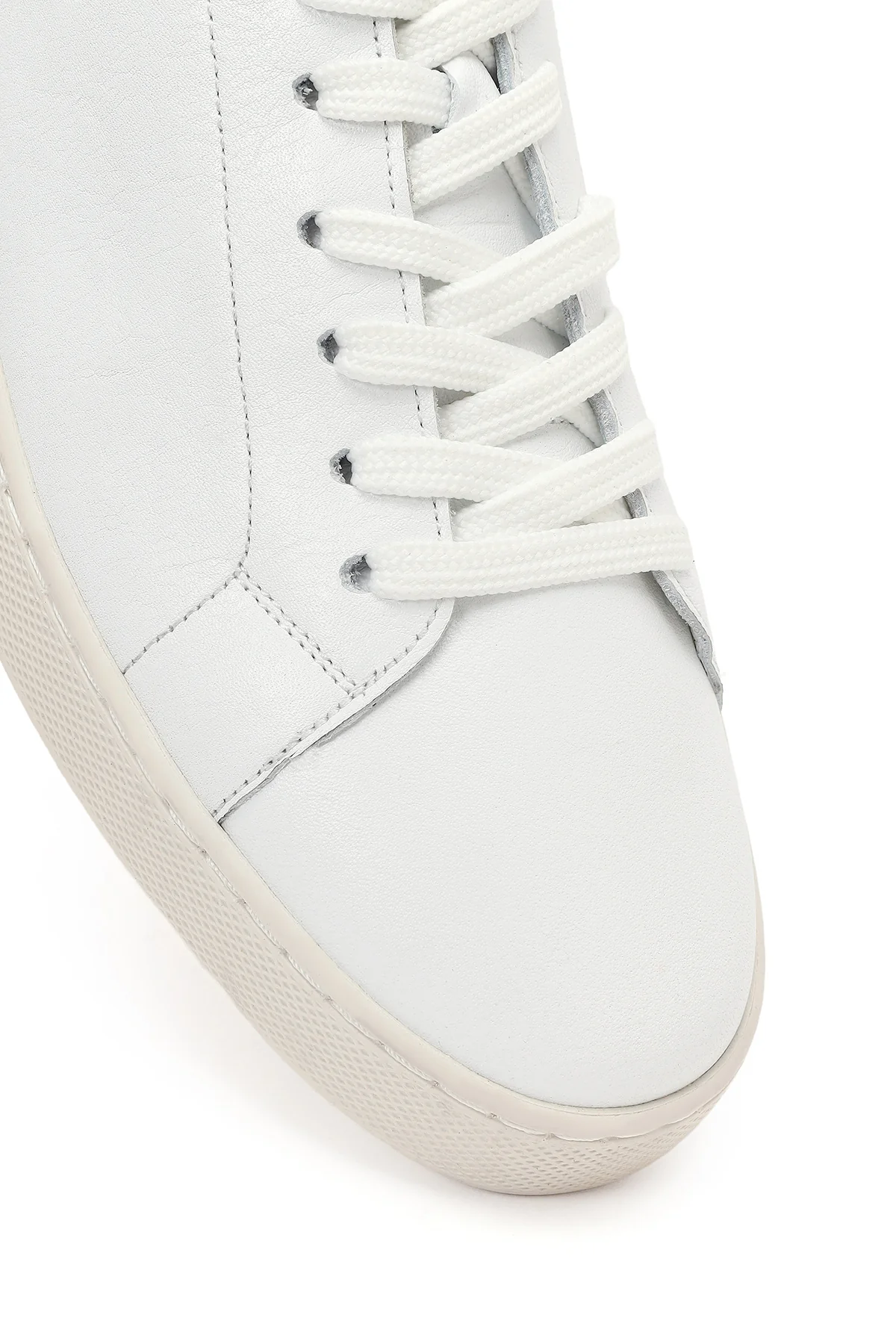 Erkek Beyaz Bağcıklı Deri Sneaker - Image 9