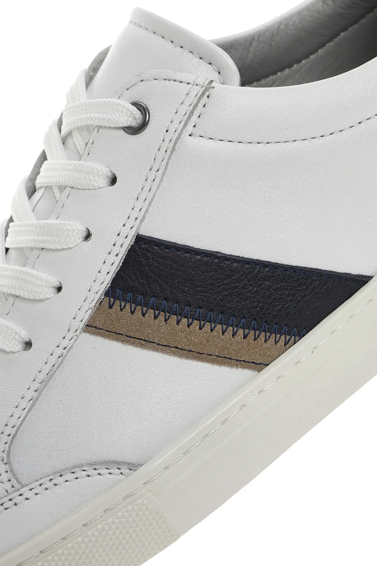 Erkek Beyaz Bağcıklı Deri Sneaker - Image 9