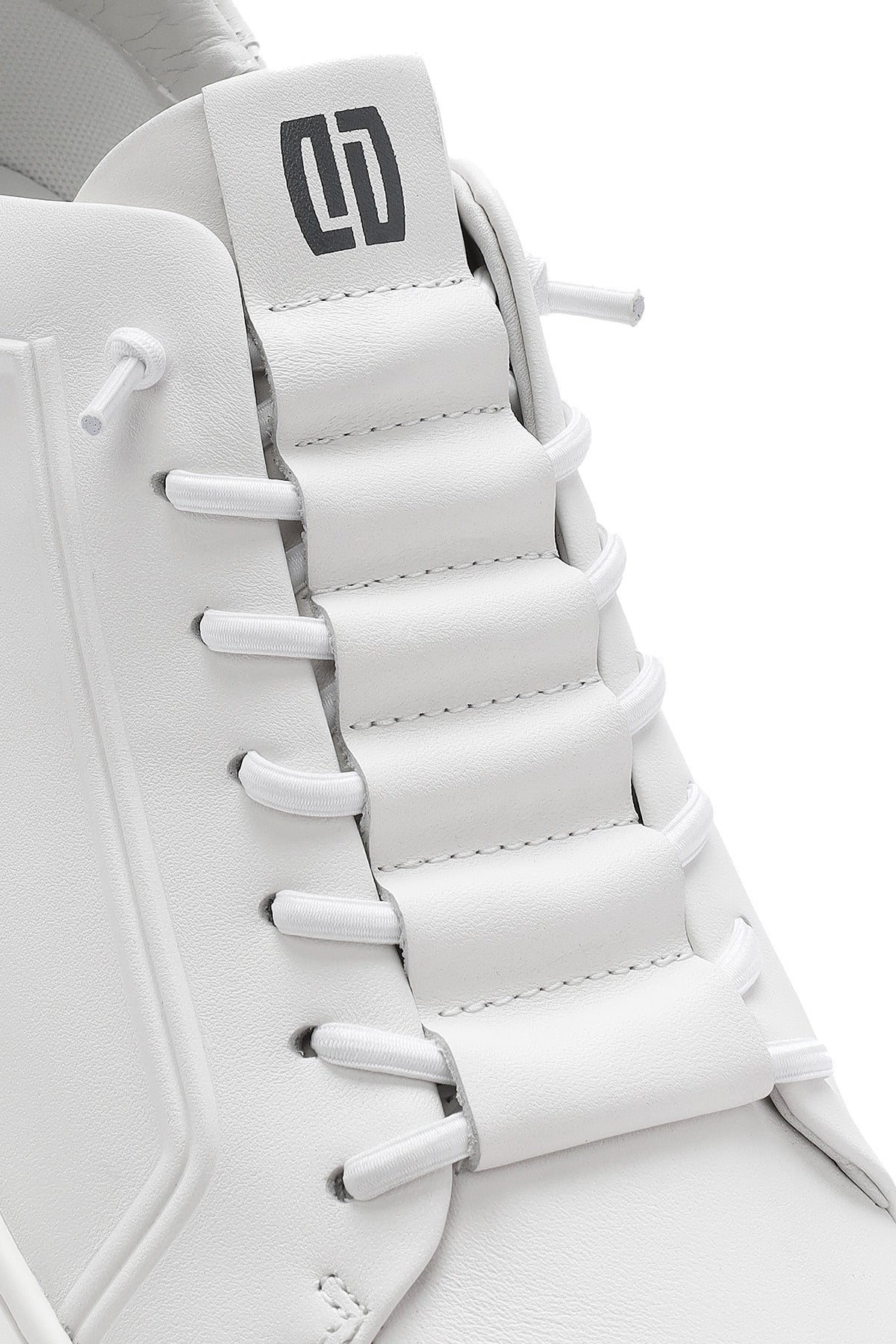 Erkek Beyaz Bağcıklı Deri Sneaker - Image 9
