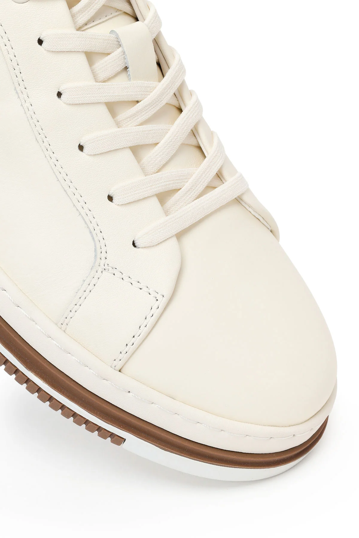 Erkek Beyaz Bağcıklı Deri Sneaker - Image 10