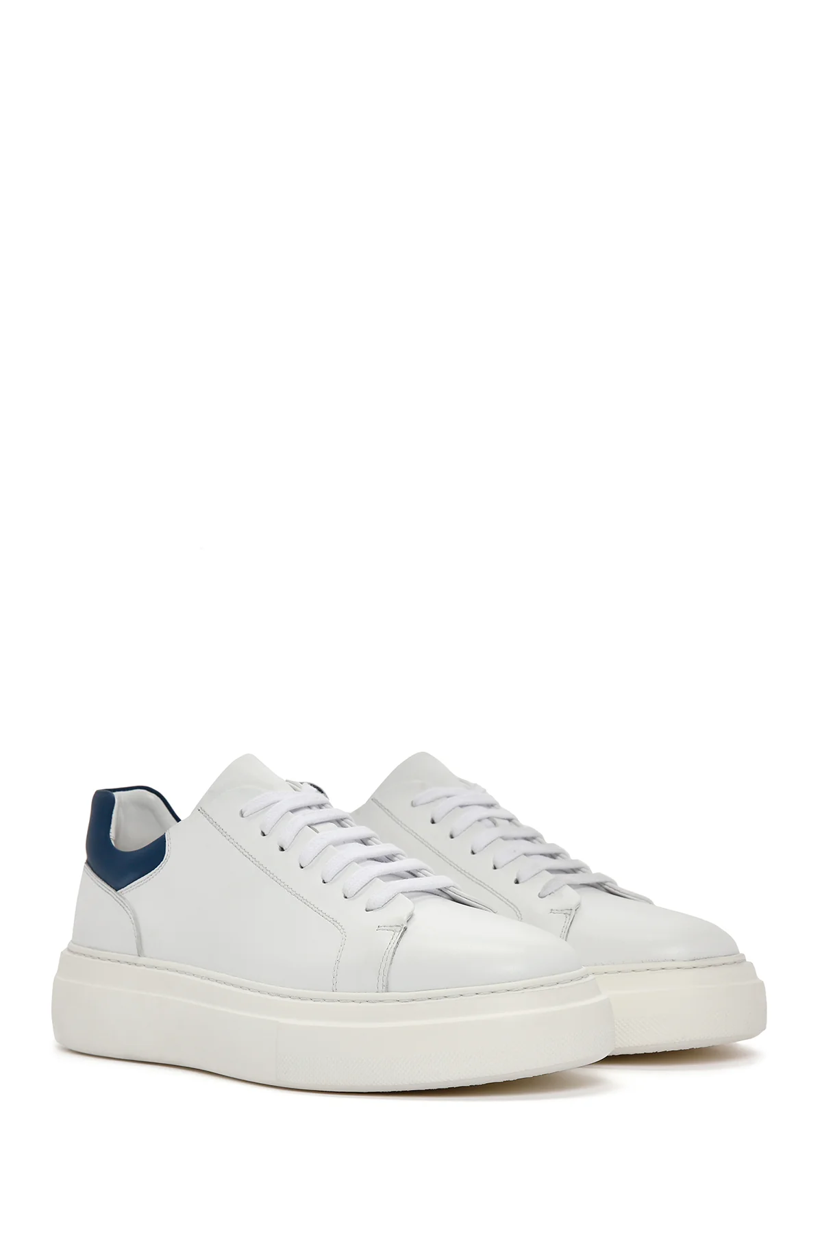Erkek Beyaz Bağcıklı Kalın Tabanlı Deri Sneaker - Image 3