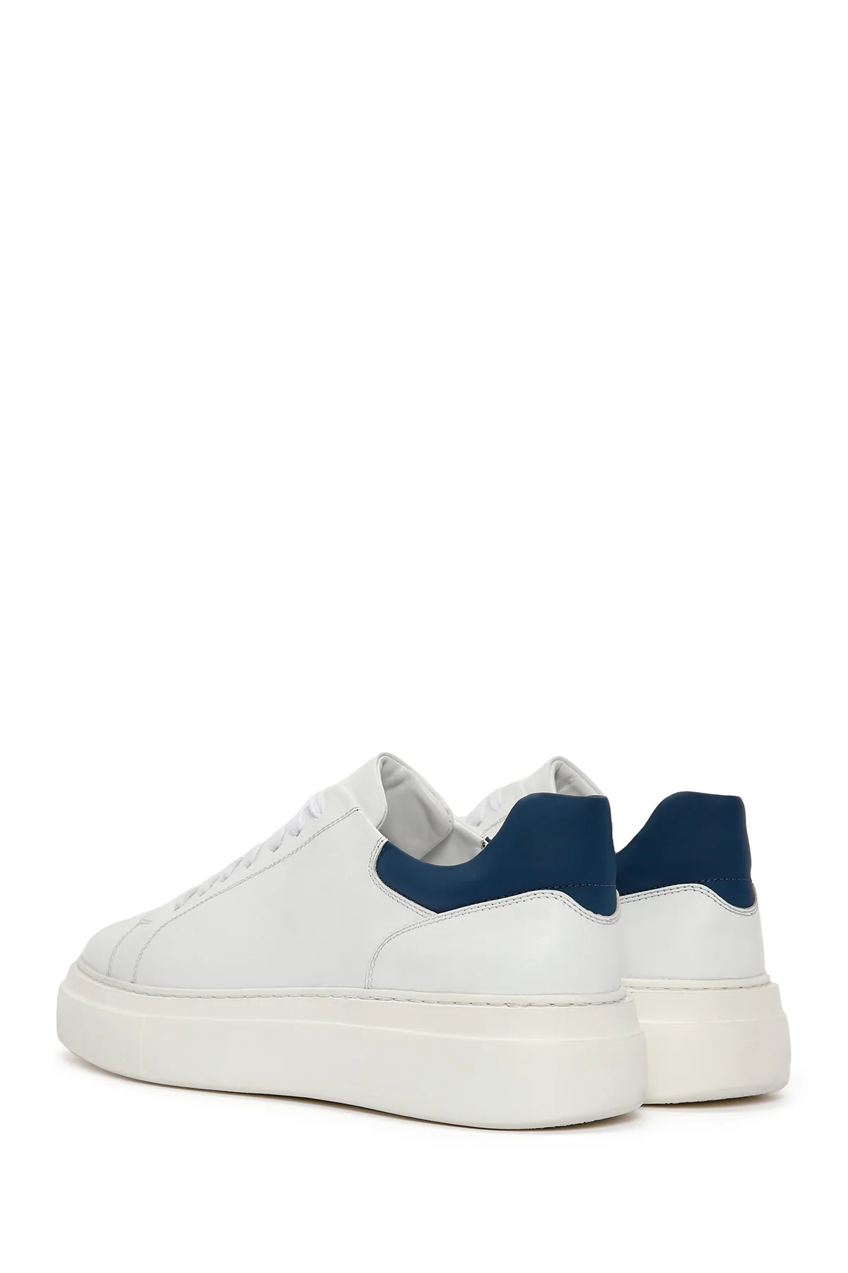 Erkek Beyaz Bağcıklı Kalın Tabanlı Deri Sneaker - Image 5