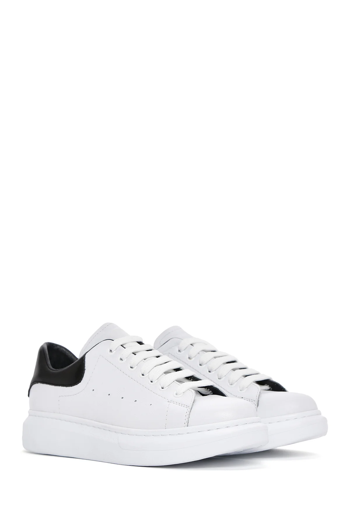 Erkek Beyaz Bağcıklı Kalın Tabanlı Deri Sneaker - Image 3