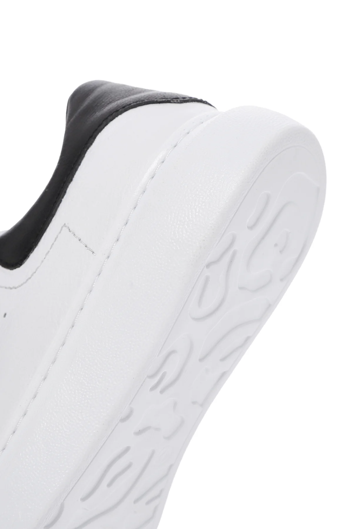 Erkek Beyaz Bağcıklı Kalın Tabanlı Deri Sneaker - Image 8