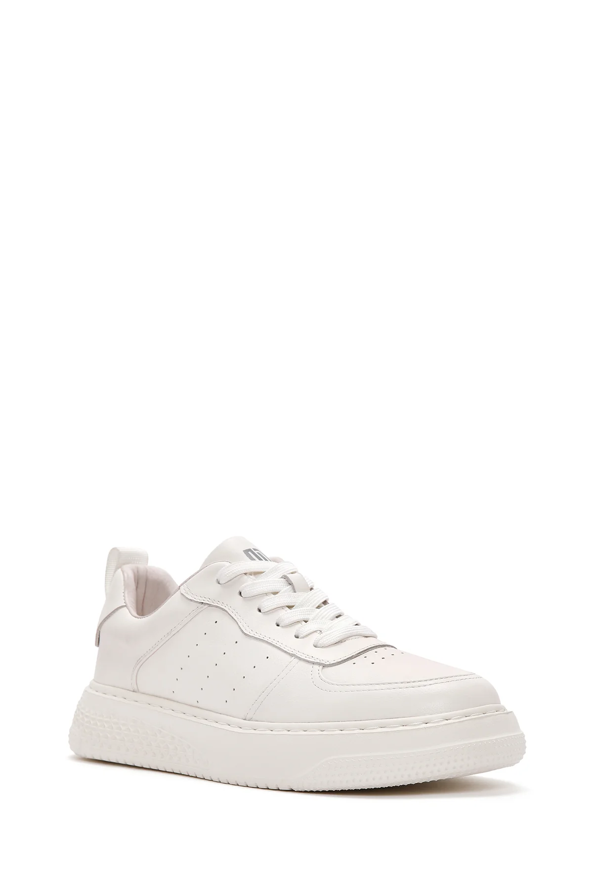 Erkek Beyaz Bağcıklı Kalın Tabanlı Deri Sneaker - Image 6
